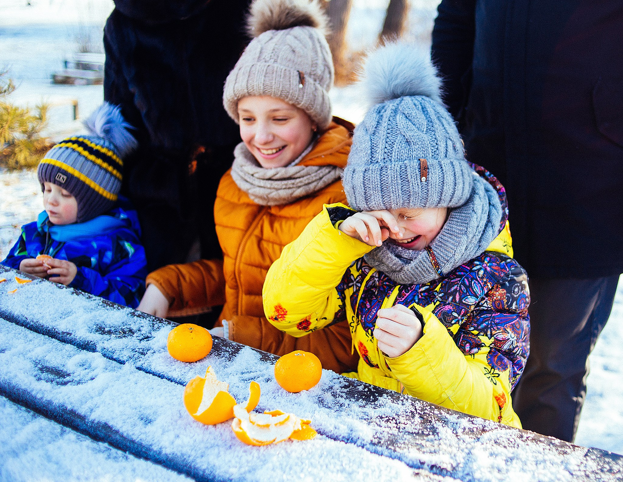 Зимняя фотопрогулка на мещерском озере с мандаринами. Детский и семейный фотограф, фотограф мероприятий Нижний Новгород