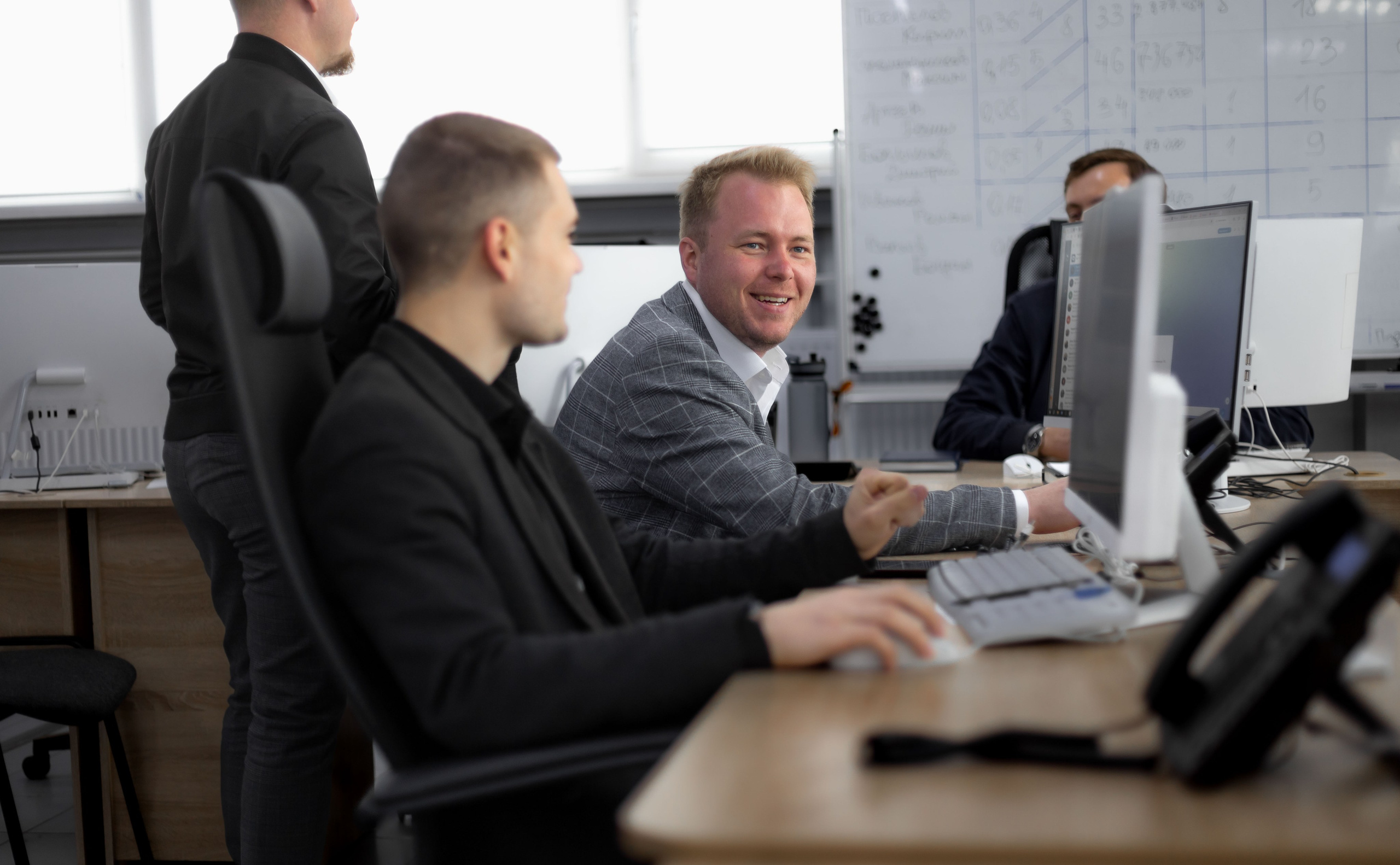 Коммерческая съемка для B2B сегмента, бизнес съемка для автосалона GAC. Бизнес фотограф Ижевск — Назаров Роман