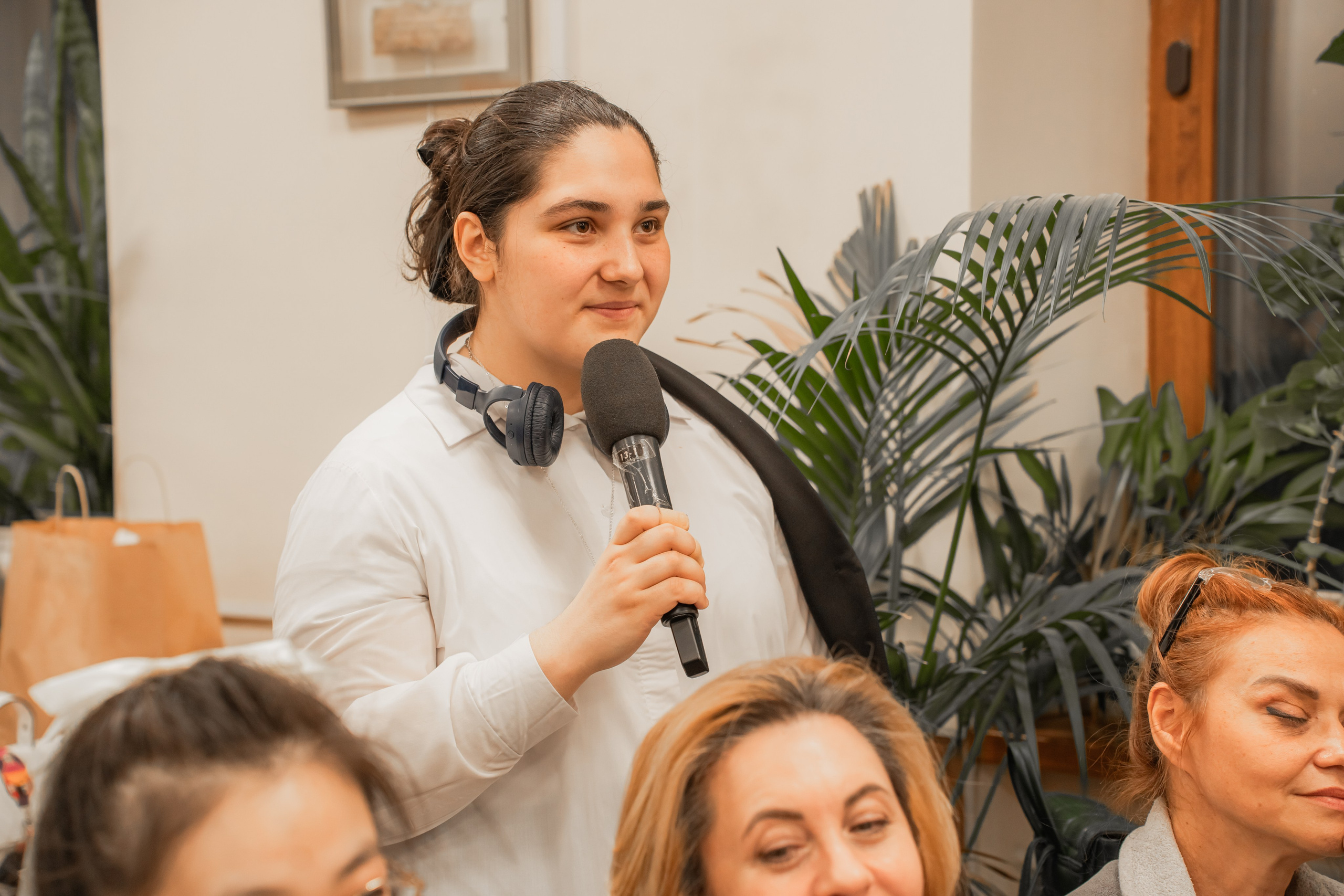 Презентация книги «Человек за бортом», автор София Цой. Репортажный фотограф Анастасия Рубцова