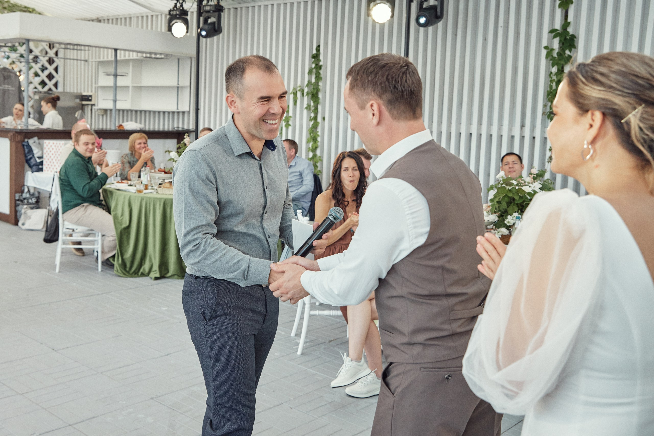 Счастье здесь. Свадебный фотограф Антон Артюшин. Работаю в Нижнем Новгороде и Москве