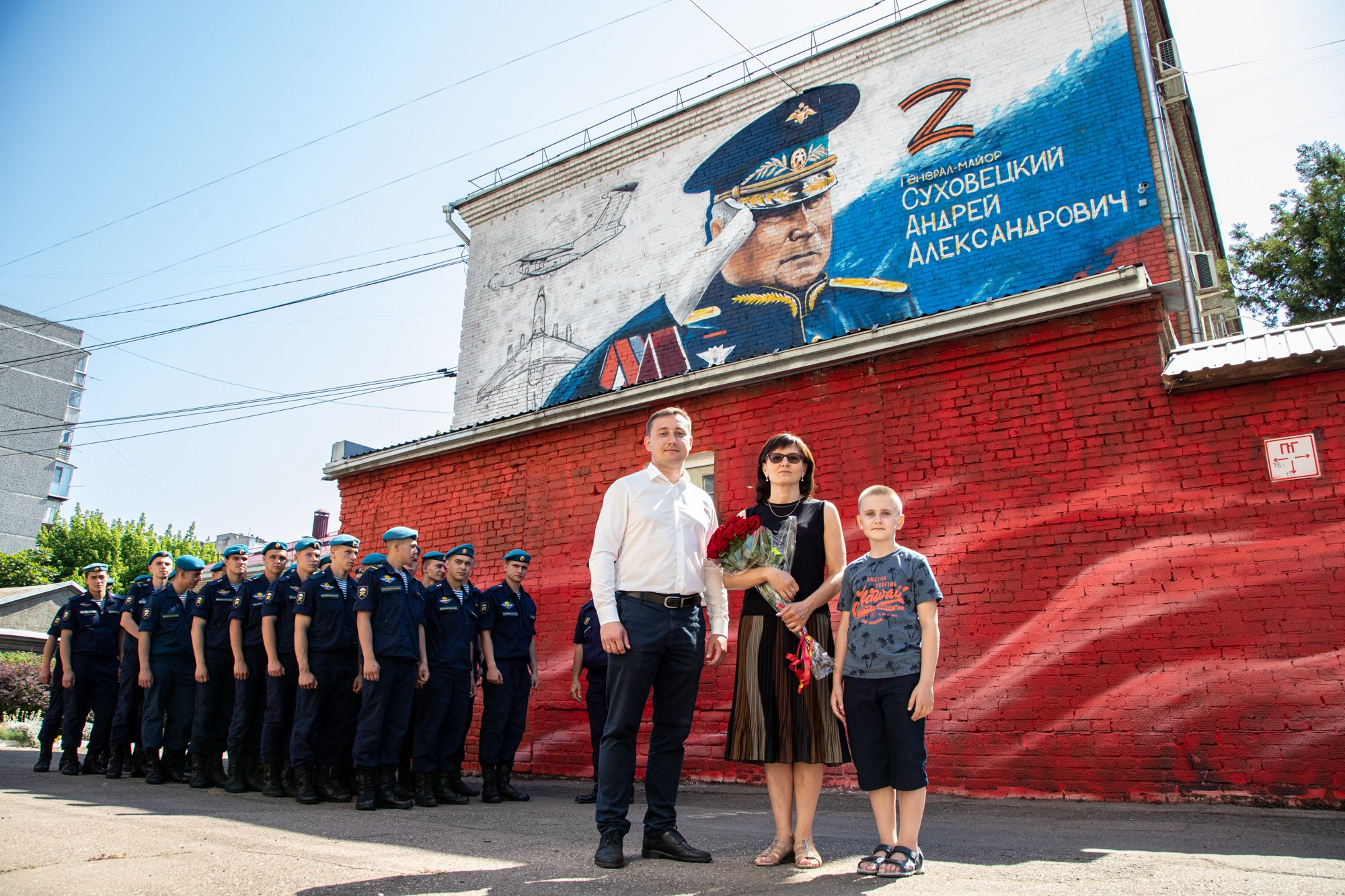 Открытие муралов памяти Героев СВО. Репортажный, промышленный и маркетплейс-фотограф Дмитрий Чернат