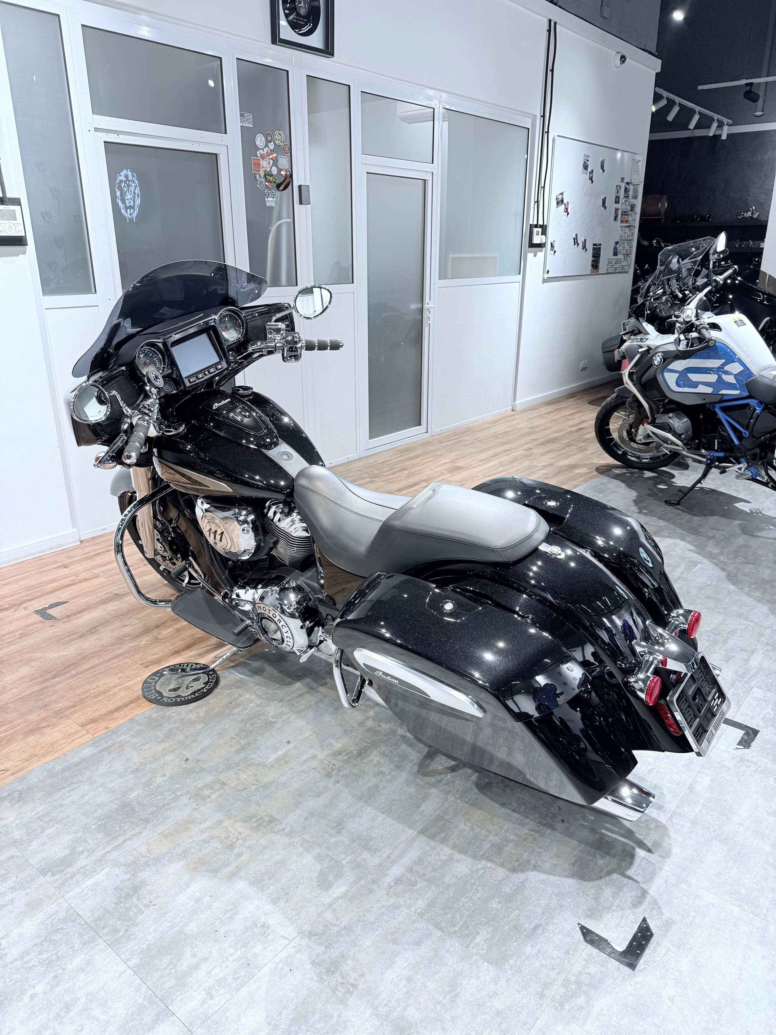 2019 Indian Chieftain Limited. Hello Davidson, Москва. Только хорошие мотоциклы…