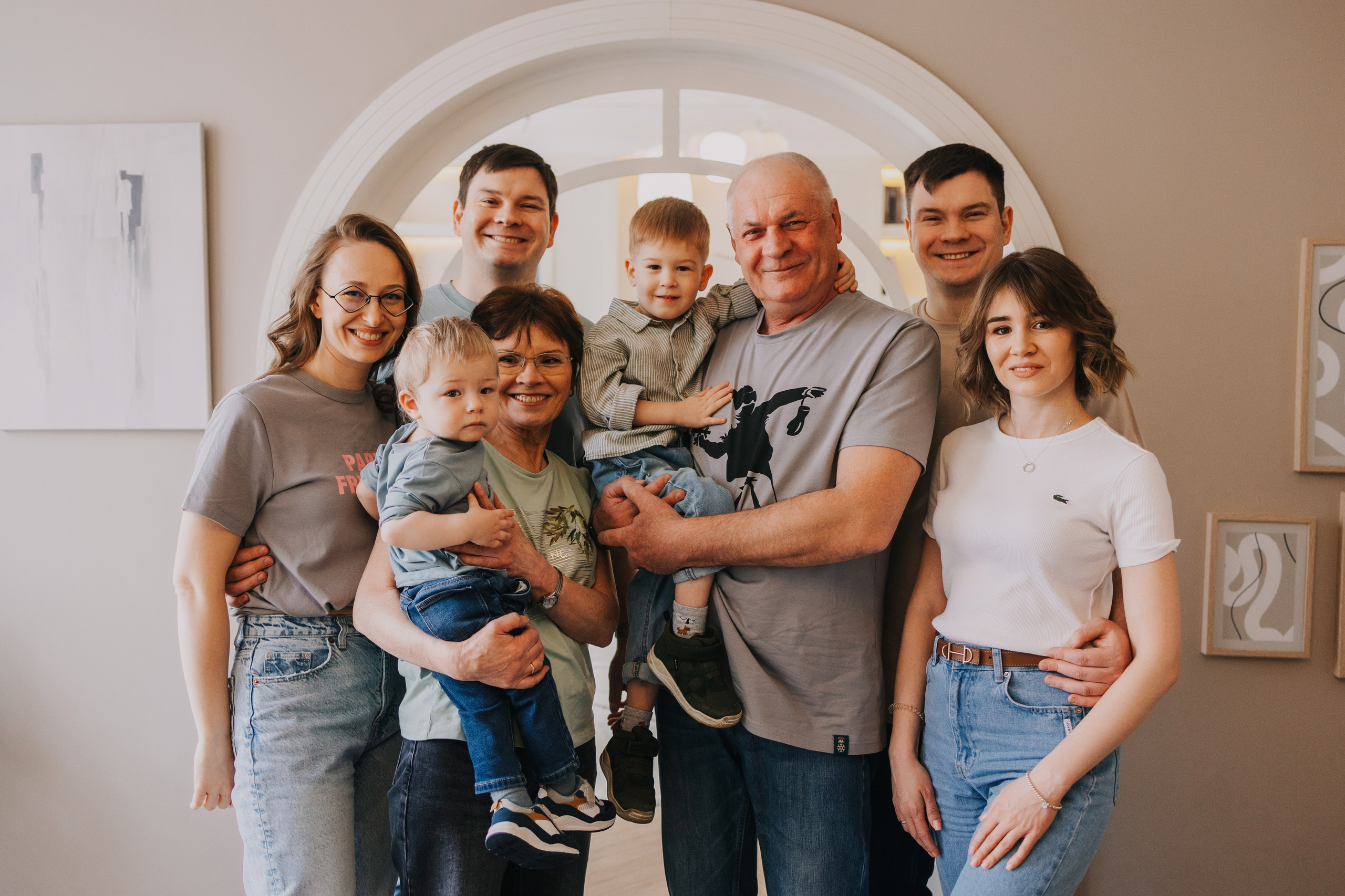 Большая семья. Домашняя фотосессия