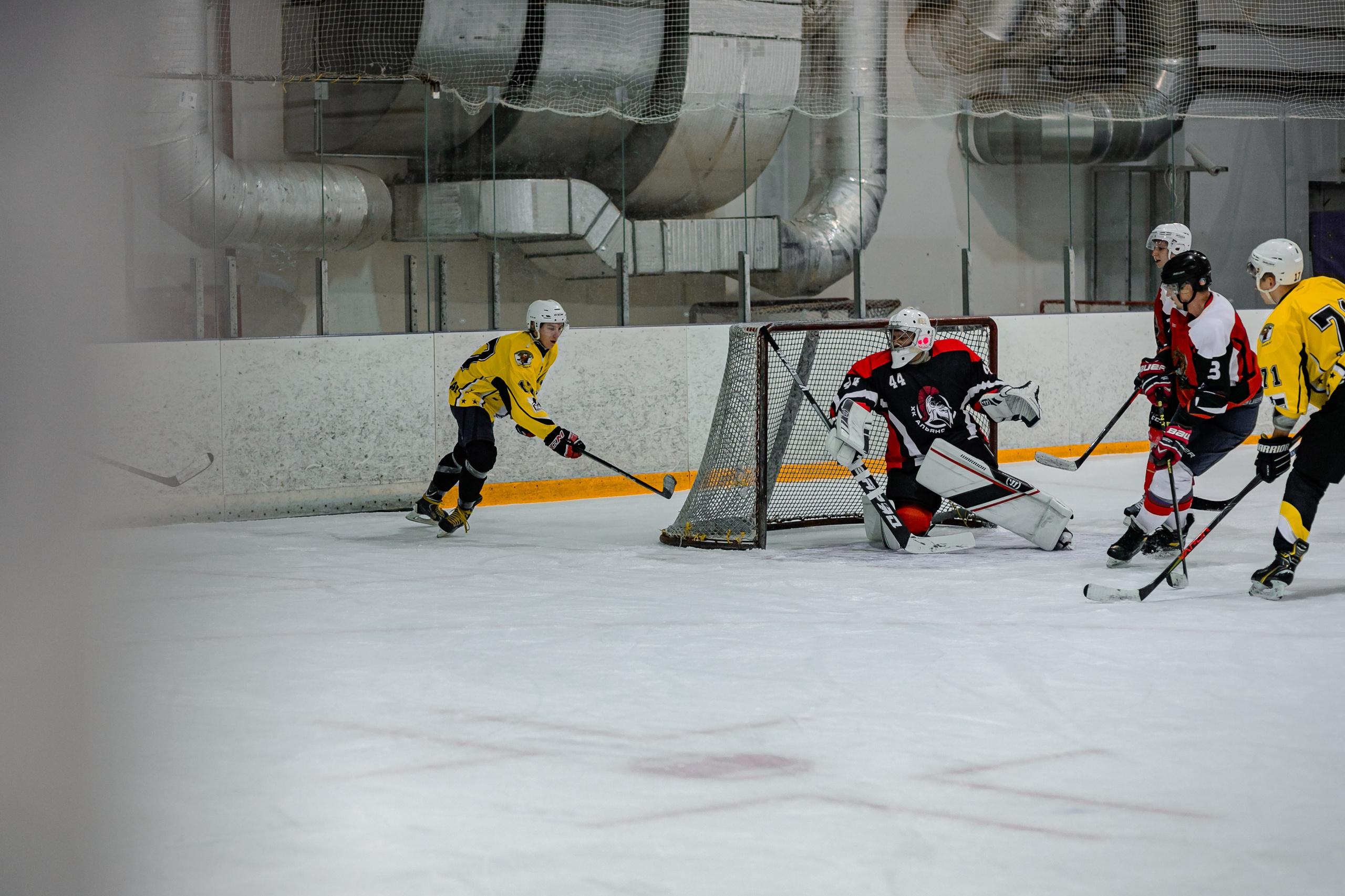 Ночная Хоккейная Лига. Фотограф Неверова Катерина