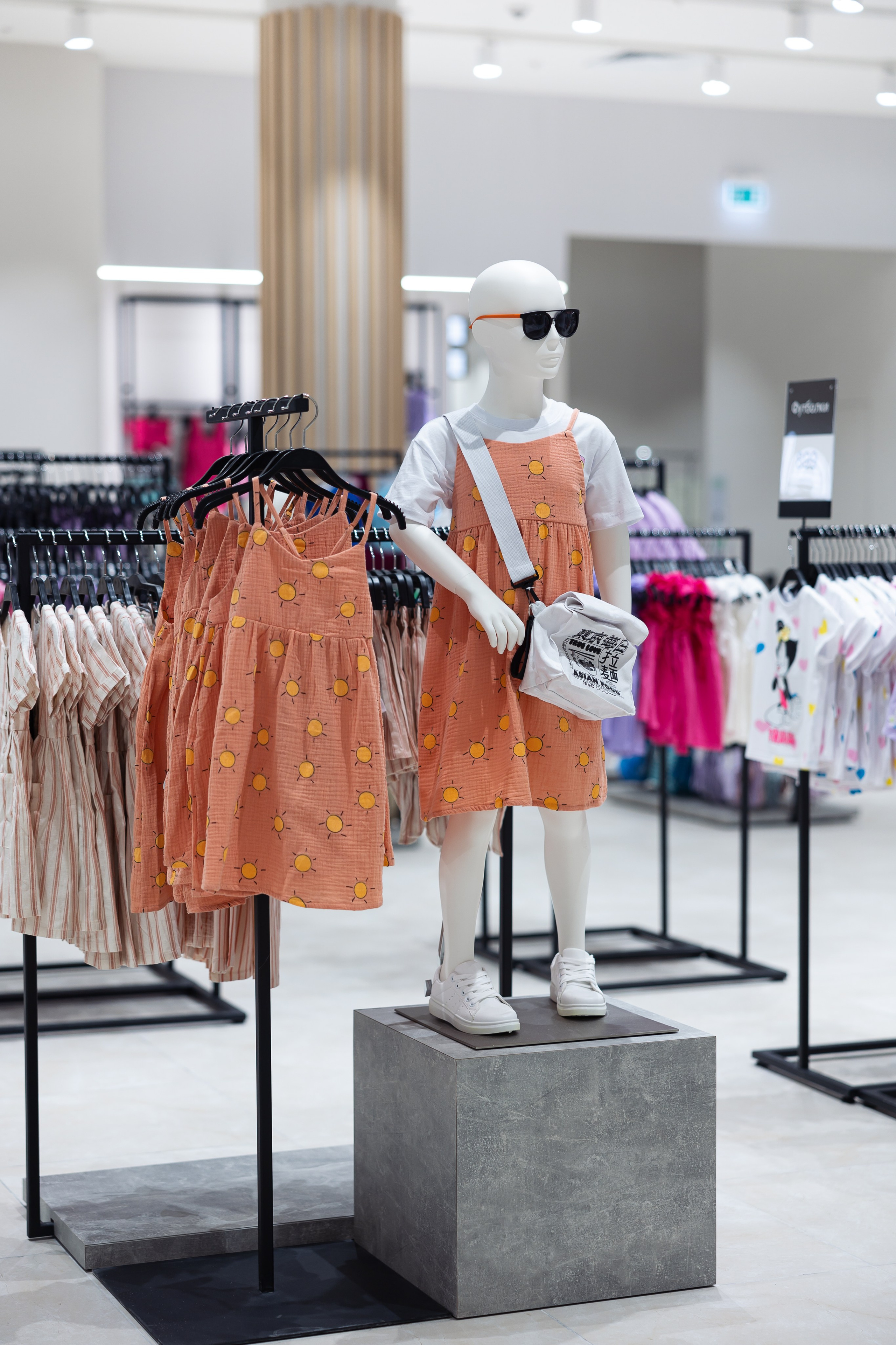 Магазин одежды «Sela». Лисенкова Алиса — Фотограф, видеомейкер. Москва