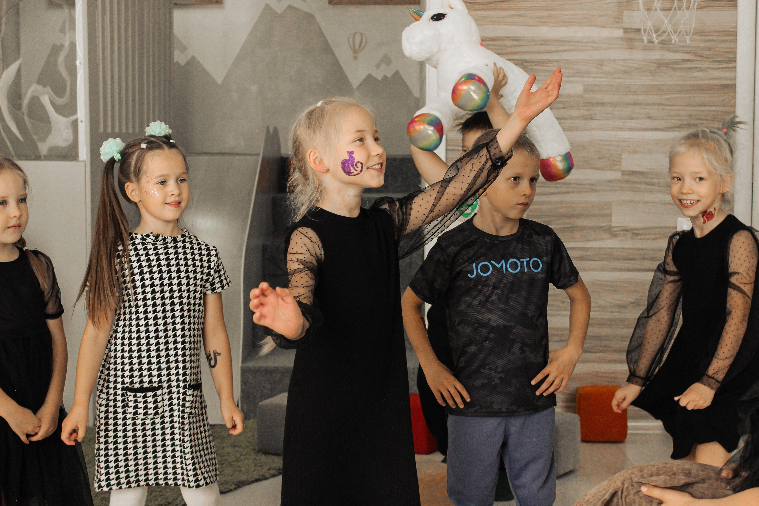 День рождения Элеоноры | Wednesday. Свадебный и Школьный фотограф Улан-Удэ Бурятия Джулия Топоева Выпускные альбомы Фотограф на мероприятие