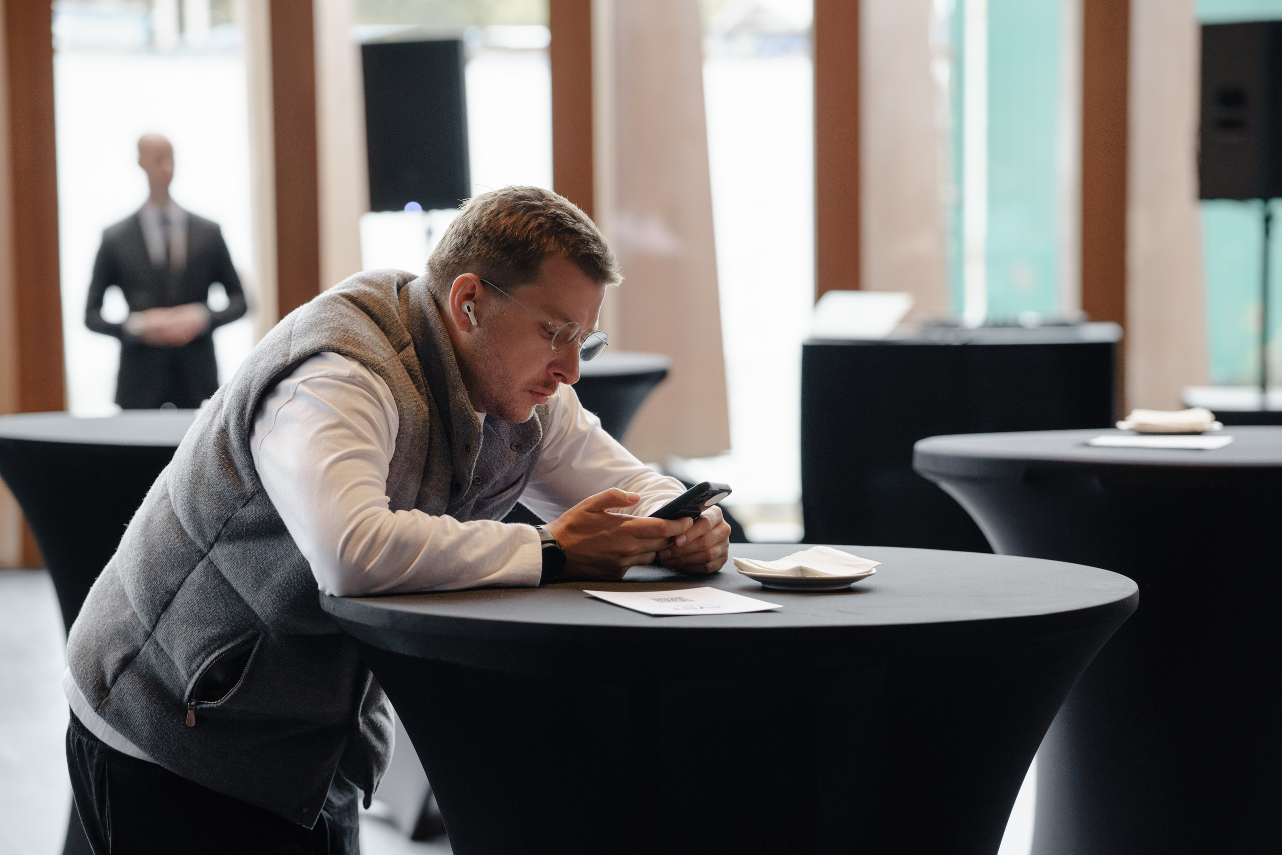 Фотограф репортажный на конференцию/форум в Москве. Репортажный фотограф в Москве Саша Дружинина