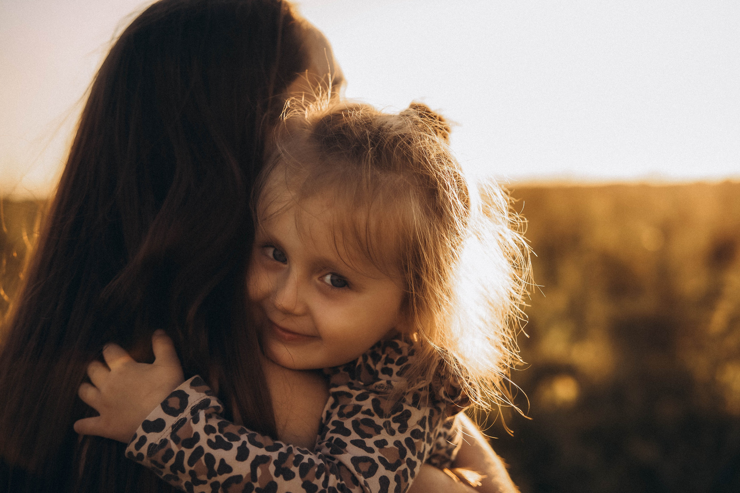 Семейная сьемка в поле на закате. Фотограф Екатеринбург Кокшарова Александра