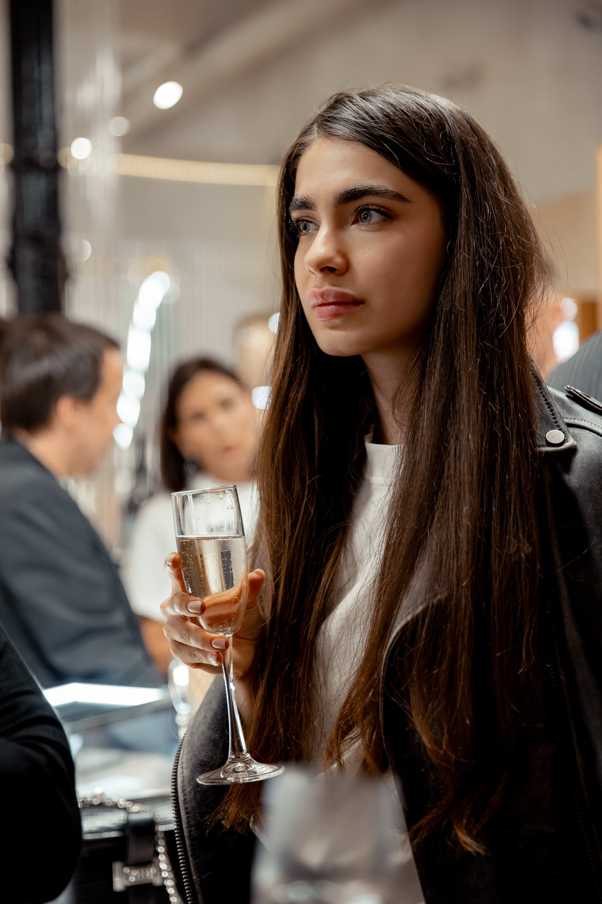 Презентация коллекции цветных драгоценностей в Le Noir. Главная