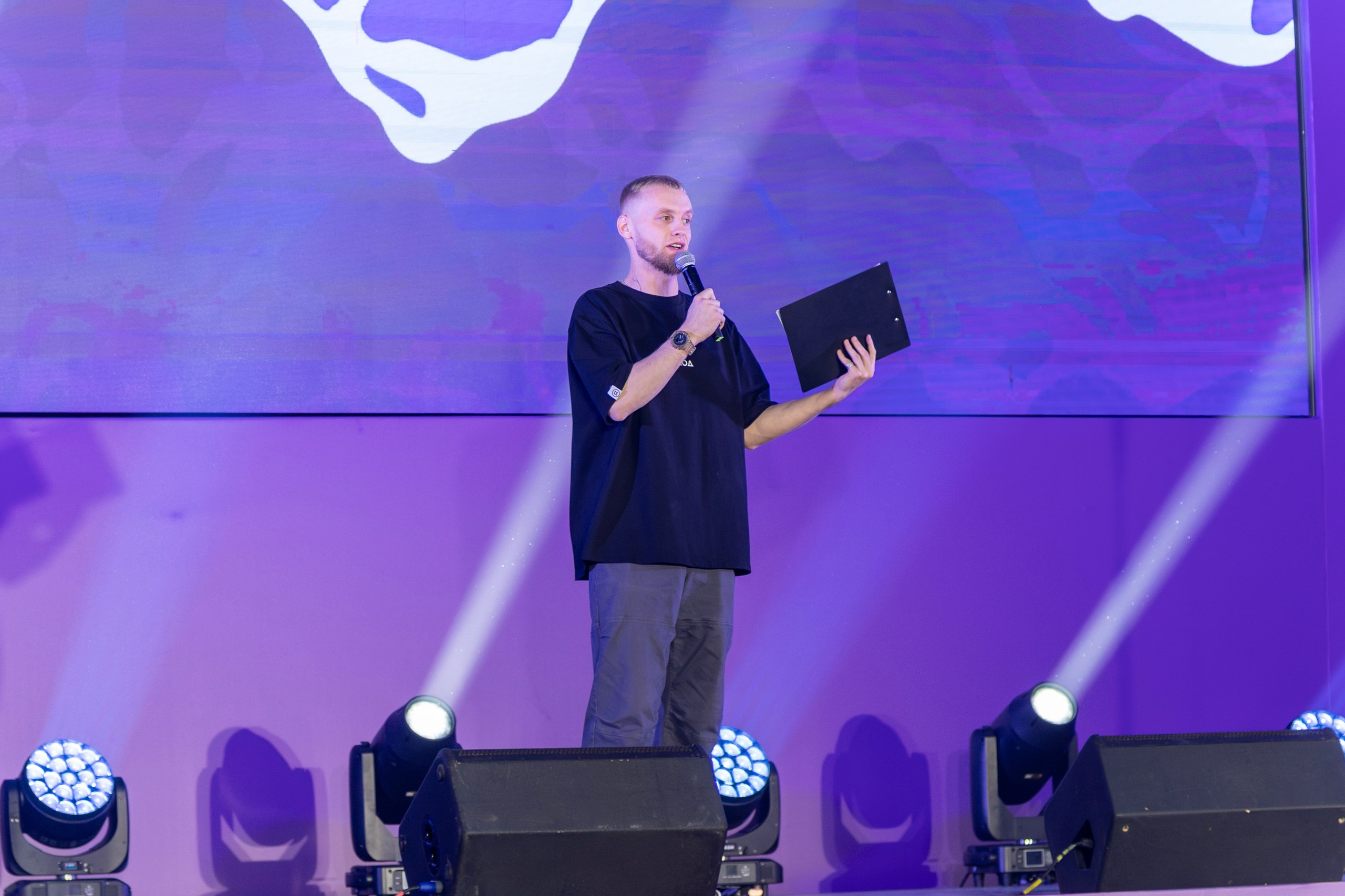 Всероссийский конкурс Проводники смыслов. Репортажный и портретный фотограф в Владивостоке