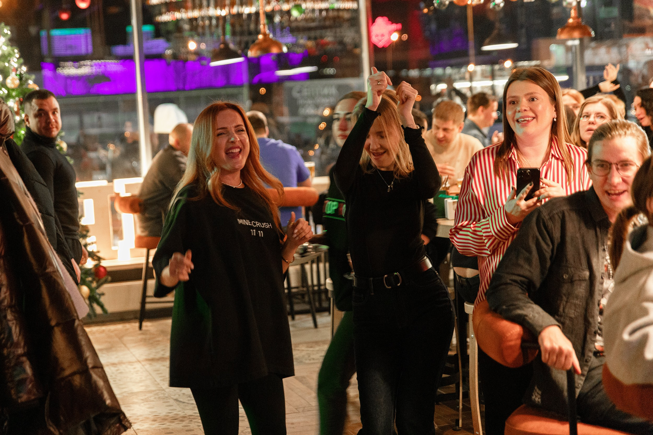 Открытие Бара Top-Hop на улице Фармана Салтанова 06.12.24. Фотограф Тюмень