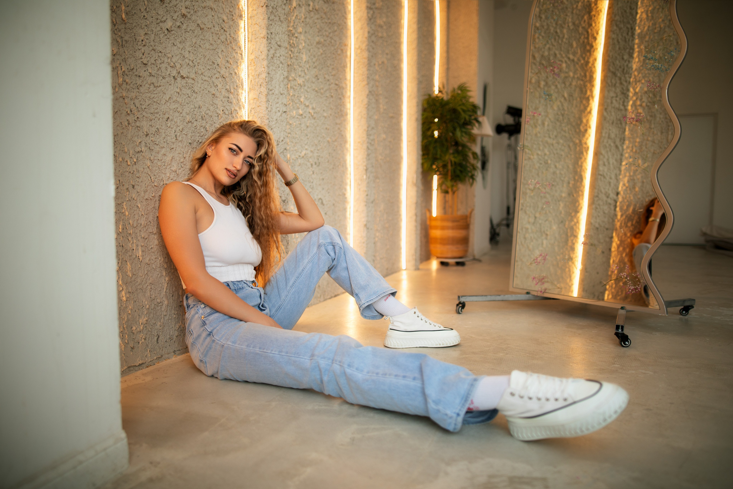 Фотосет с Елизаветой в студии с интерьером в формате для «себя»