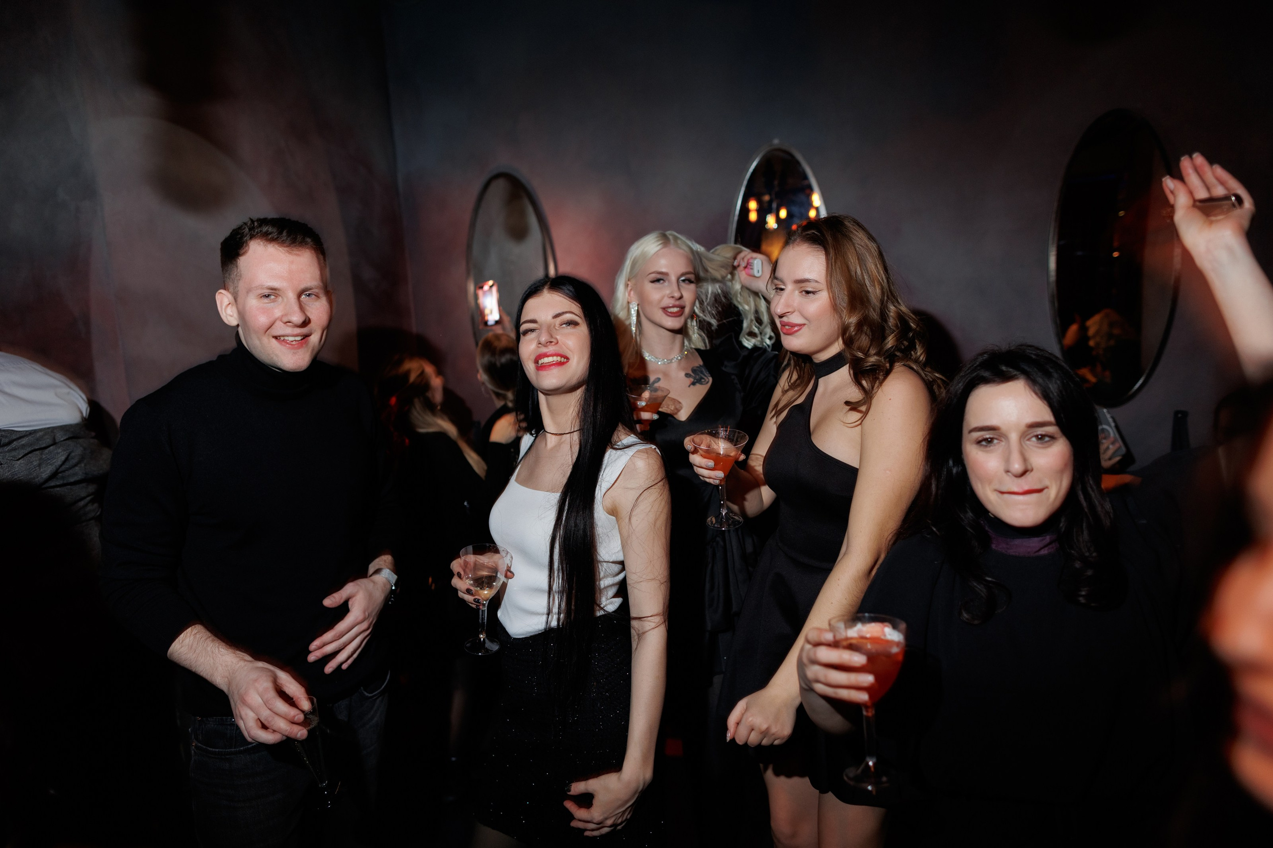 New Year Подружки 23/2024. Свадебный, портретный и репортажный фотограф Дмитрий Карпов