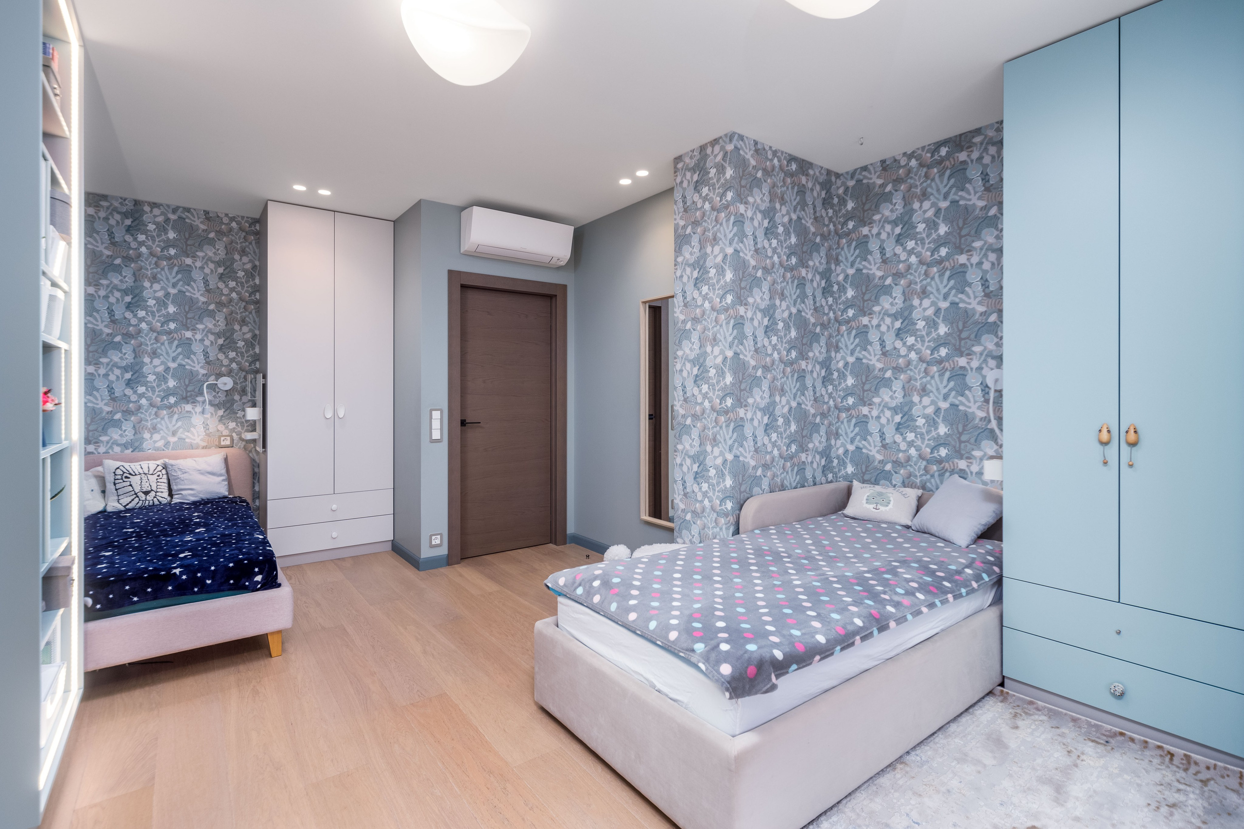 Фотограф Sakavita Media - детская для девочек в квартире с дизайнерским ремонтом