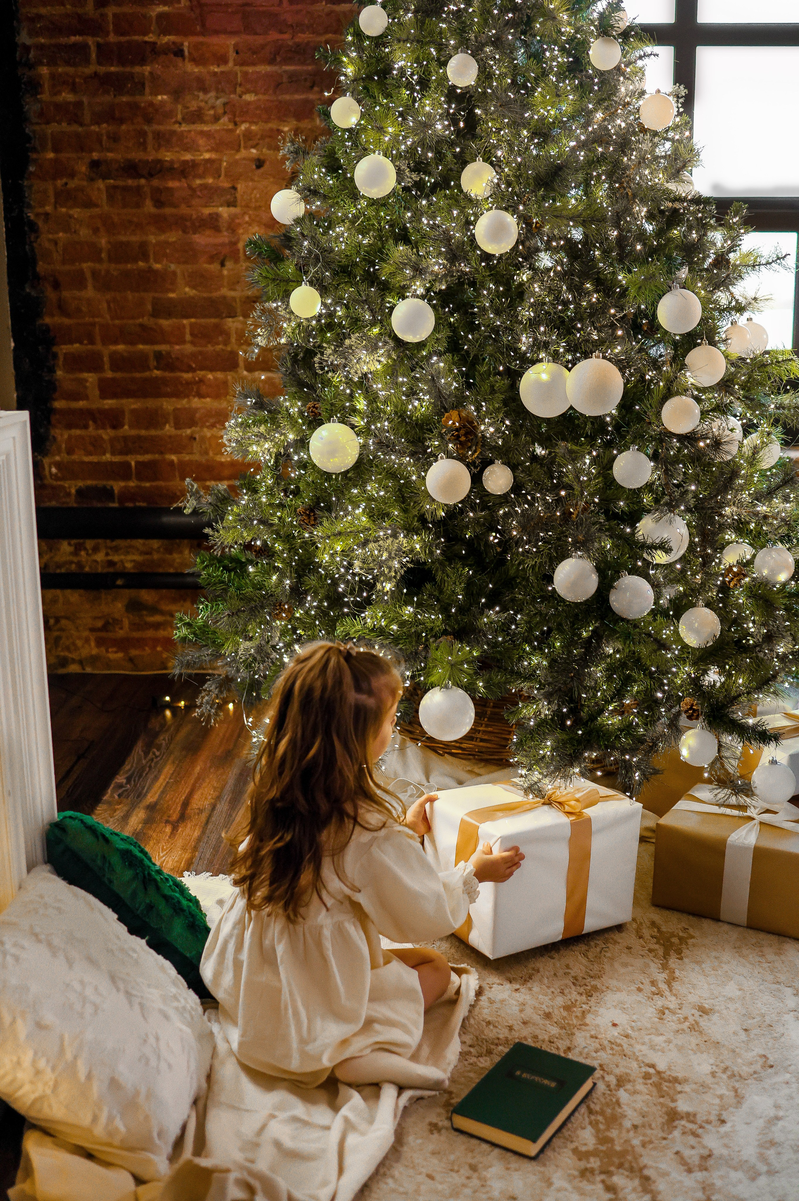 Я Лена — семейный фотограф в стиле Life Style Москва и Подмосковья: Балашиха, Пушкино, Щелково, Домодедово, Дмитров. Я за эмоции и любовь