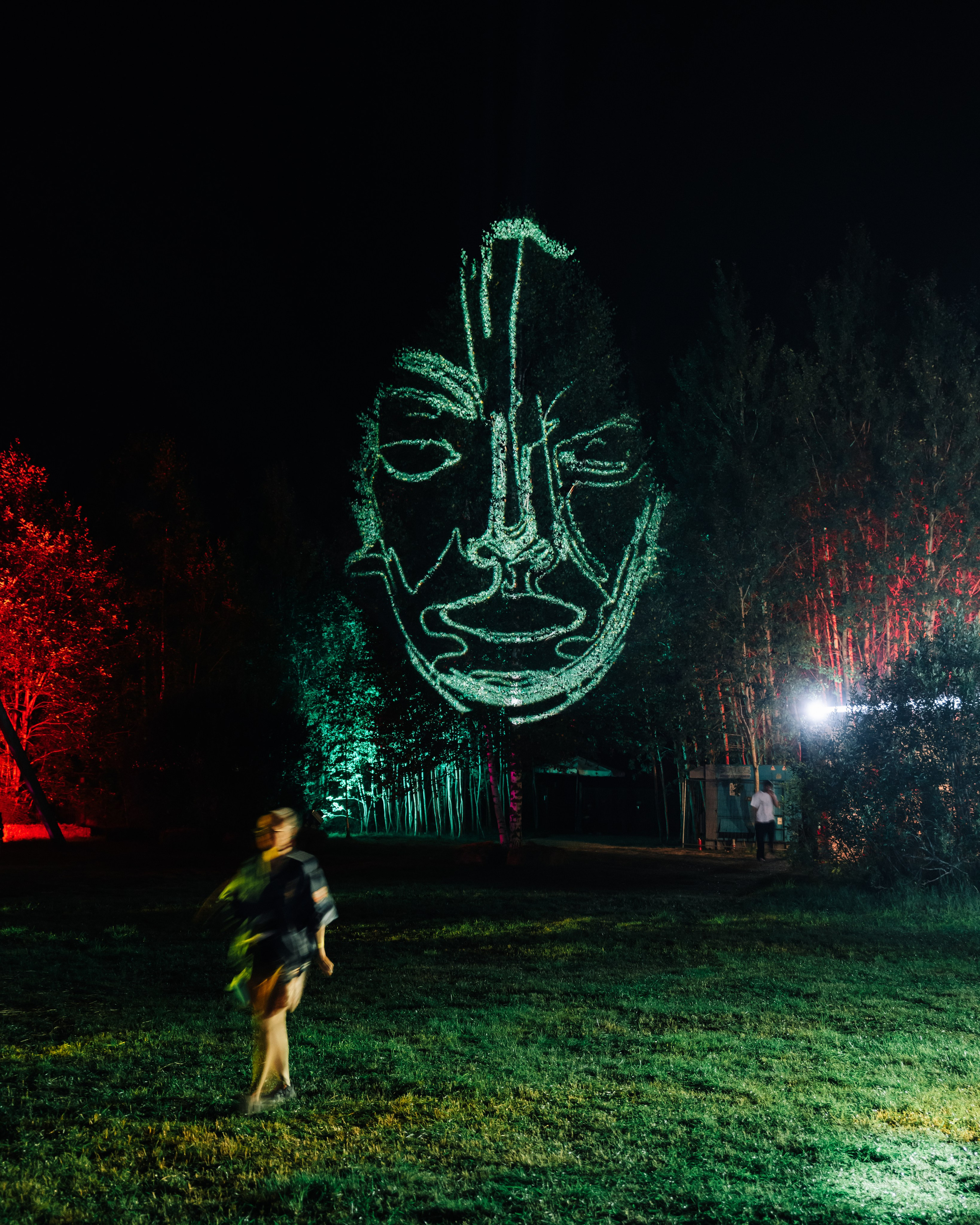 Outline 2024. @tomrus: Рустам Шагиморданов — фотограф