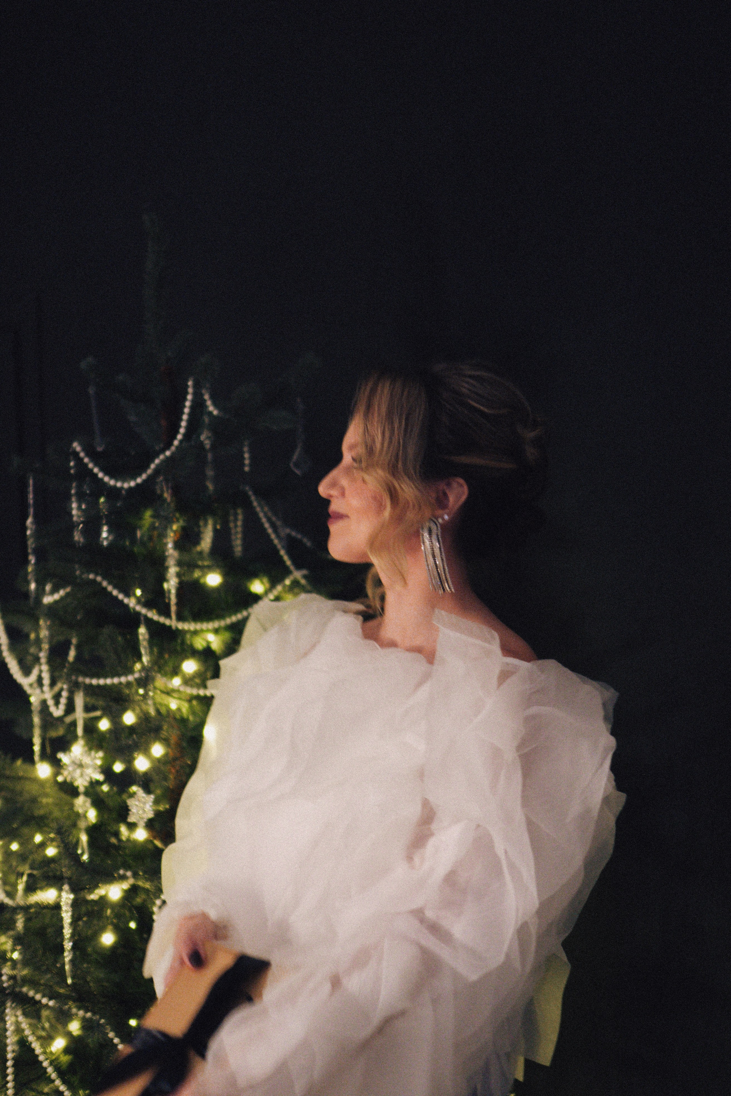 НОВОГОДНЯЯ ФОТОСЕСИИЯ В СТУДИИ ДЛЯ ДЕВУШКИ И ПРОГУЛКА ПО ЧЕРНЫШЕВСКОЙ. Профессиональный фотограф, Санкт-Петербург — Виктория Богомолова