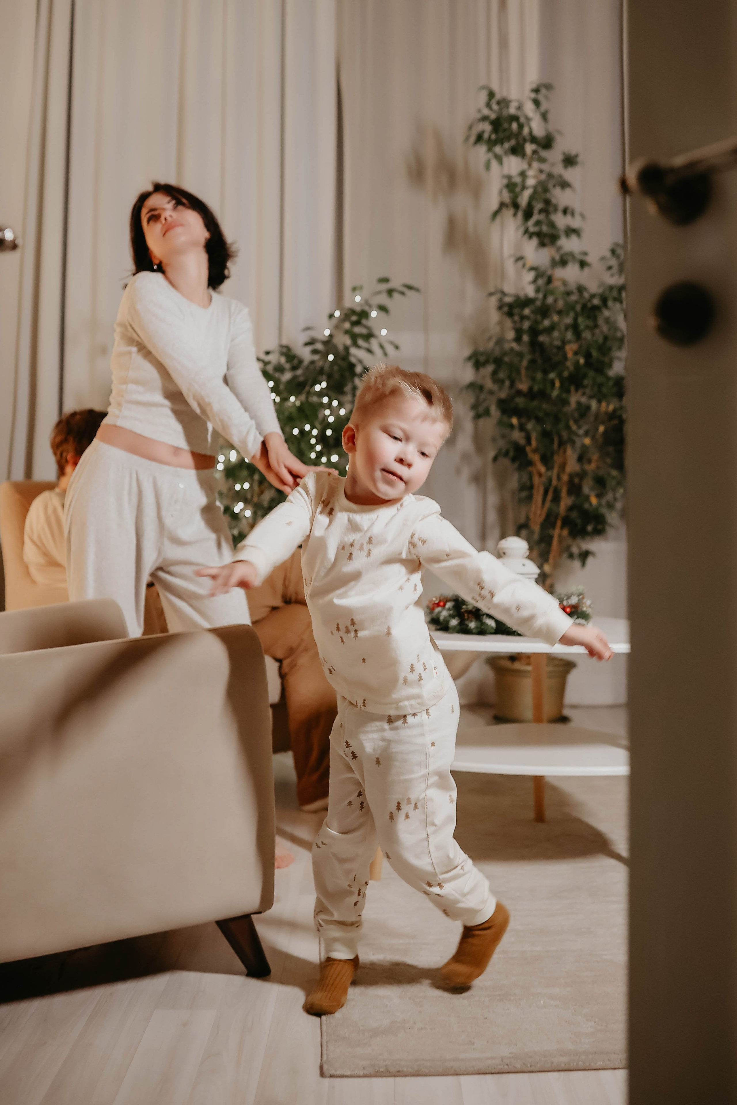 Новогодняя. Саша+Андрей+дети. Photographer in Moscow & everywhere in the World Alena Vyalova