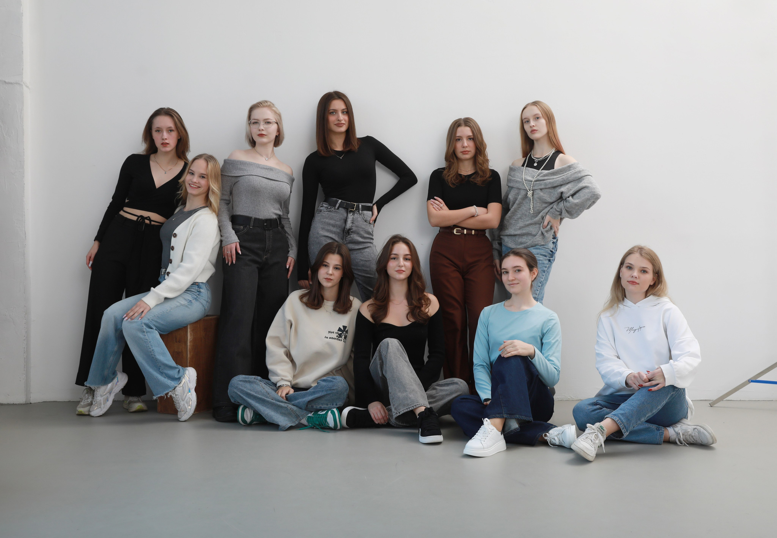 11 класс. Съемка в студии. Фотограф Тимофеева Юлия