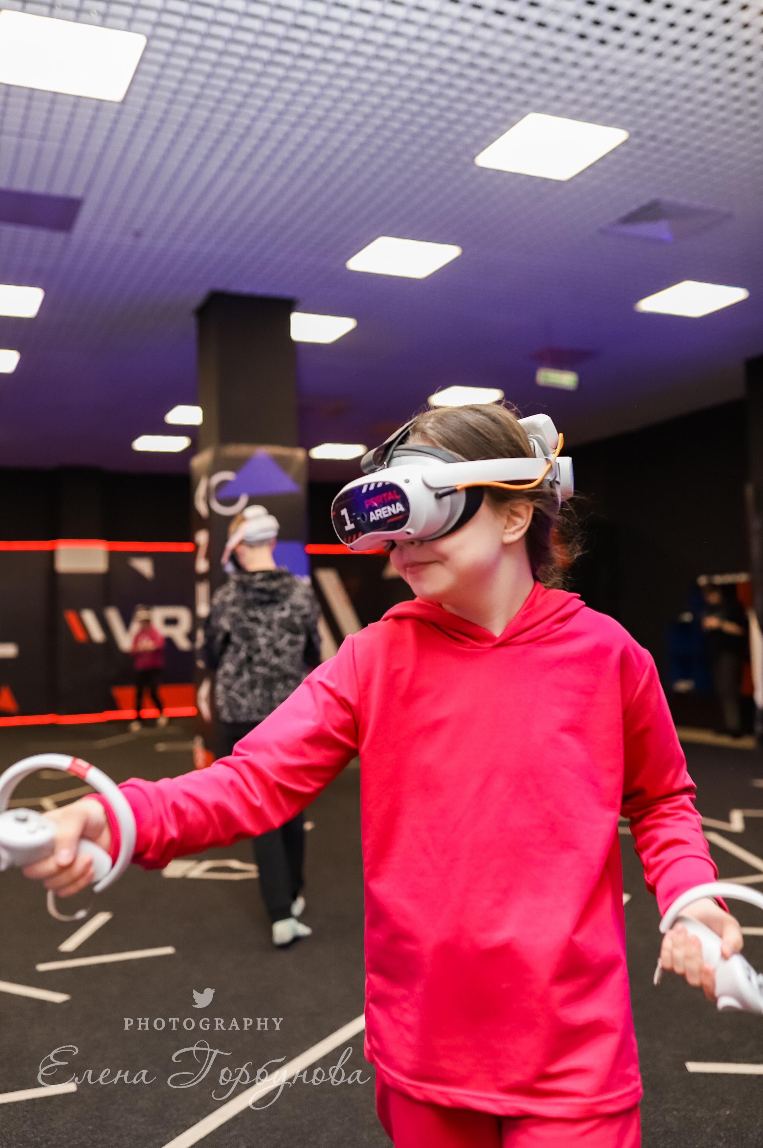 Репортаж в виртуальной реальности. Май 2024. Фотограф Пермь. Свадьбы. Семья и дети, школа, д. сад. Фотокниги