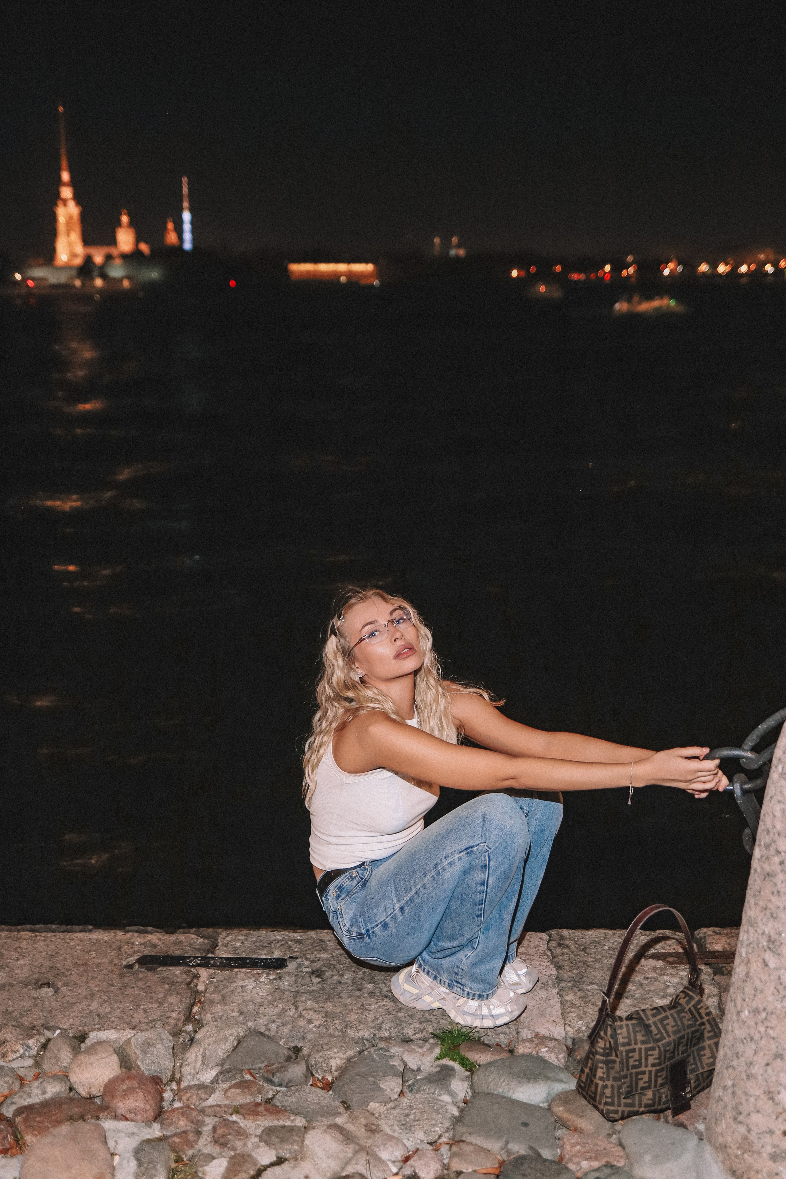 Полина — вечерний Петербург, съёмка со вспышкой | О. Беляева. Фотограф Олеся Беляева | Санкт-Петербург и Ленобласть