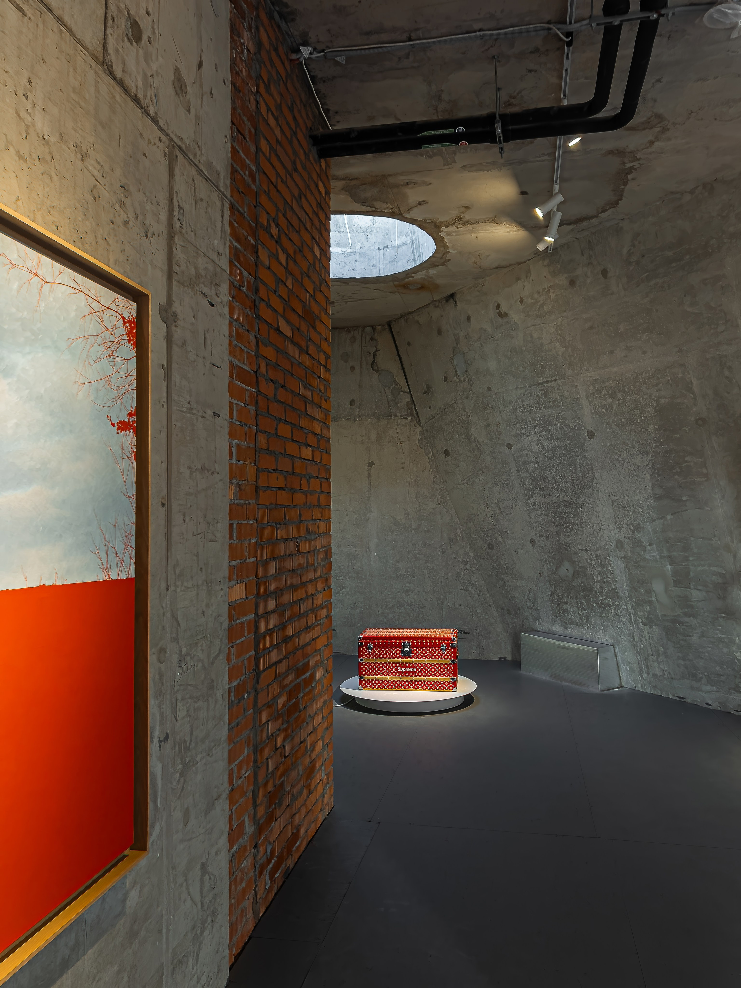 Галерея Vladey, дом с Атлантами. Иван Благушин. Интерьерный и архитектурный фотограф в Москве и Санкт-Петербурге