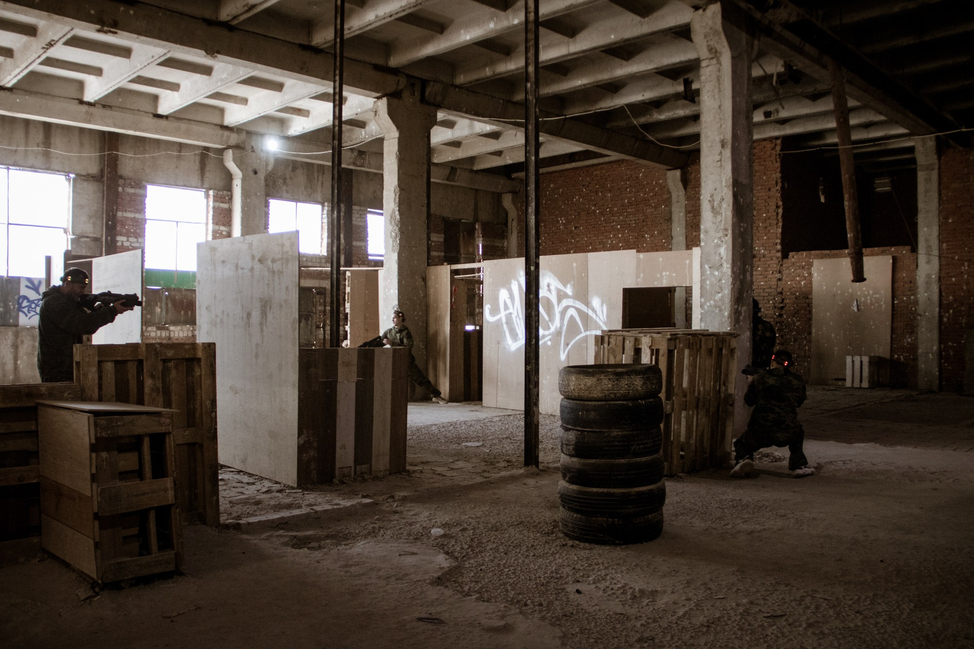 ЗИП Лазертаг. Репортажный, промышленный и маркетплейс-фотограф Дмитрий Чернат