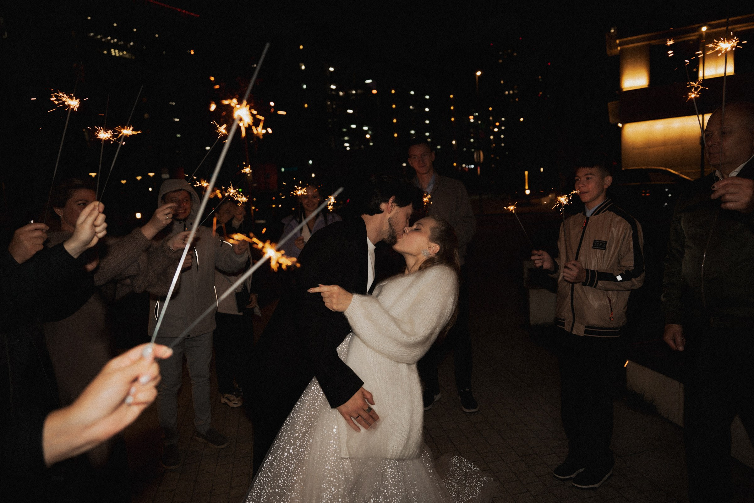 Д ♡ Е — Пушистая верность и клубника на торте. Свадебный и портретный фотограф в Москве, Светлана Янковая