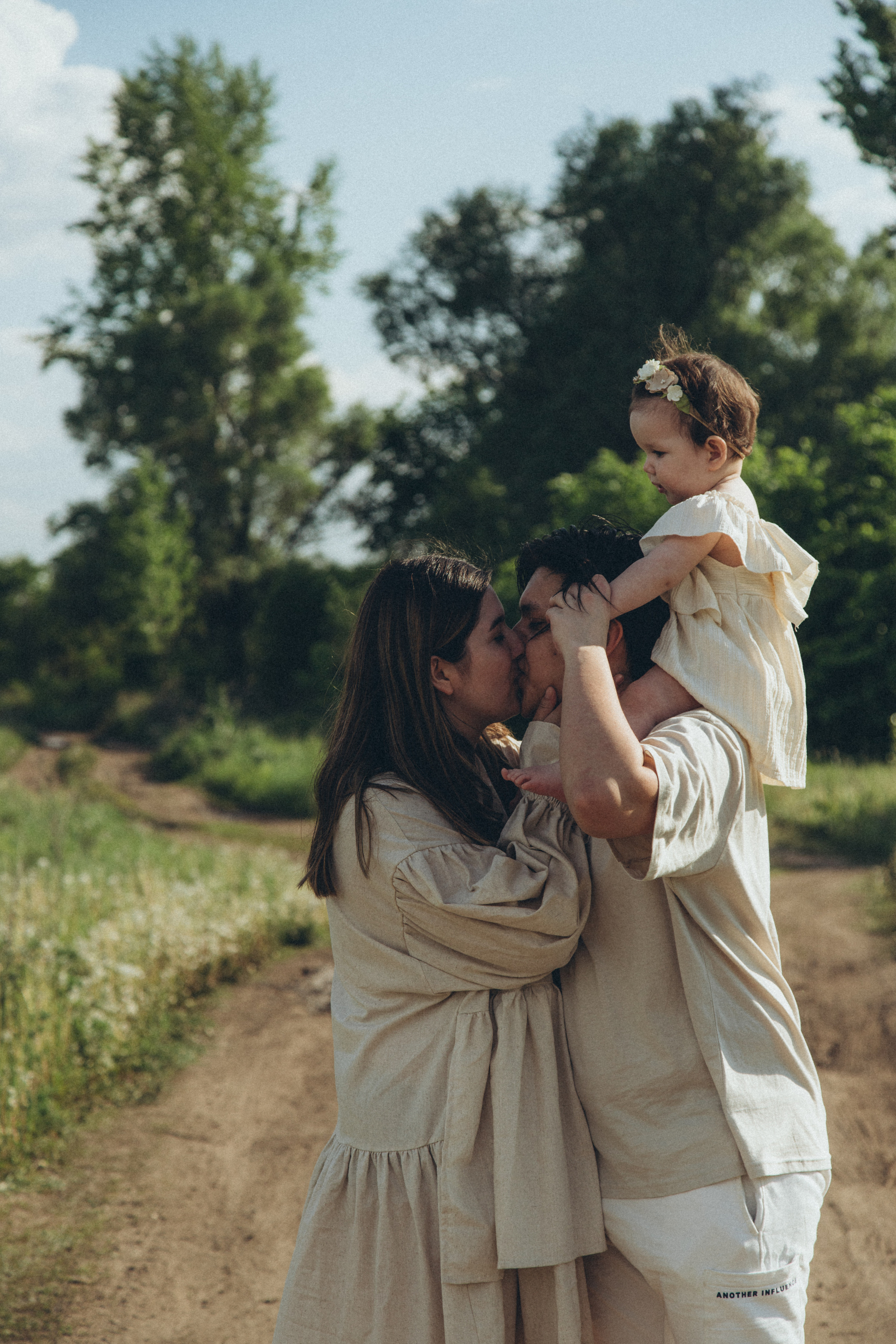 Искандер, Карина, Каролина. Семейный фотограф новорожденных УФА Гульнара Зиновьева