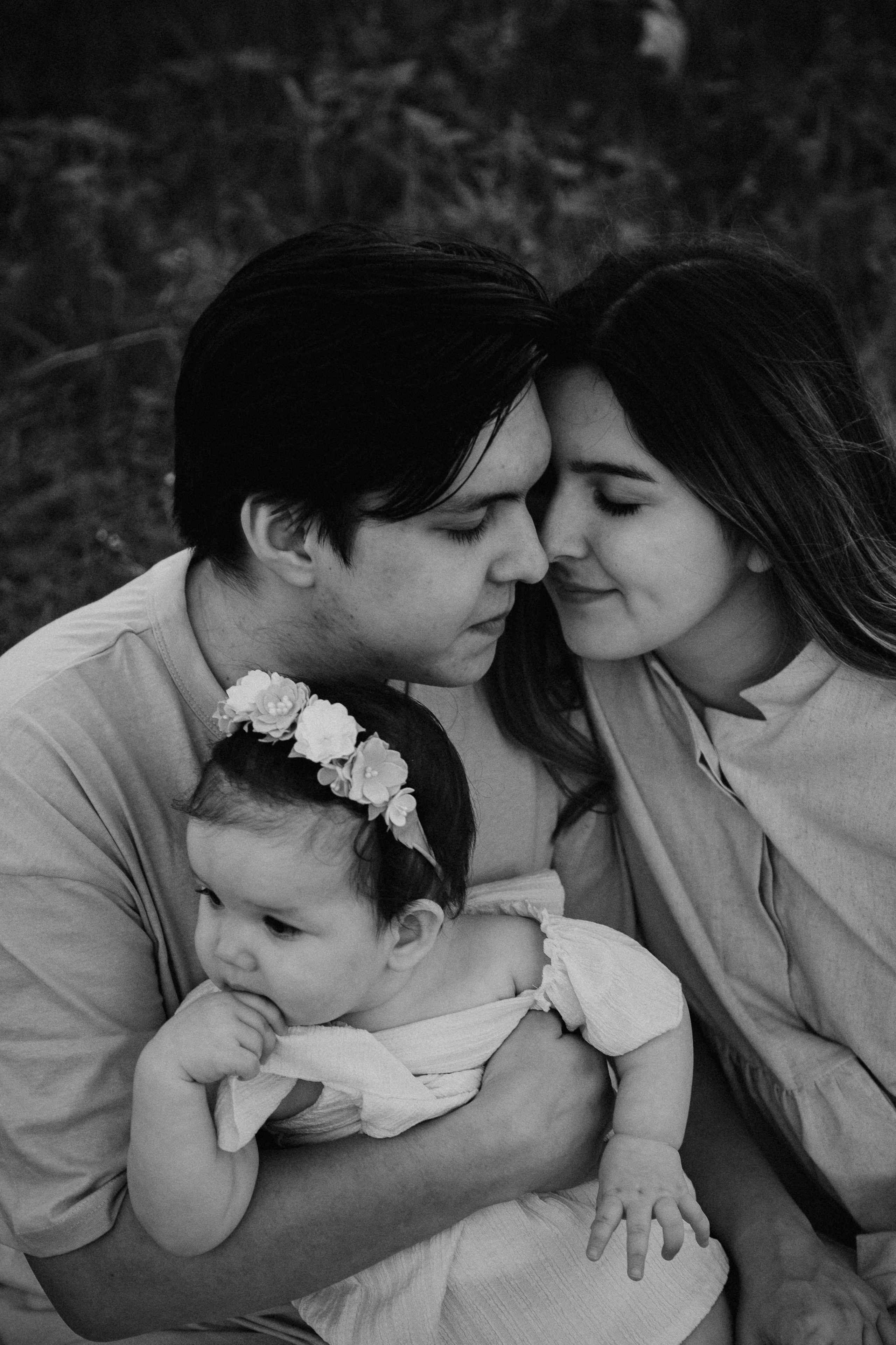 Искандер, Карина, Каролина. Семейный фотограф новорожденных УФА Гульнара Зиновьева