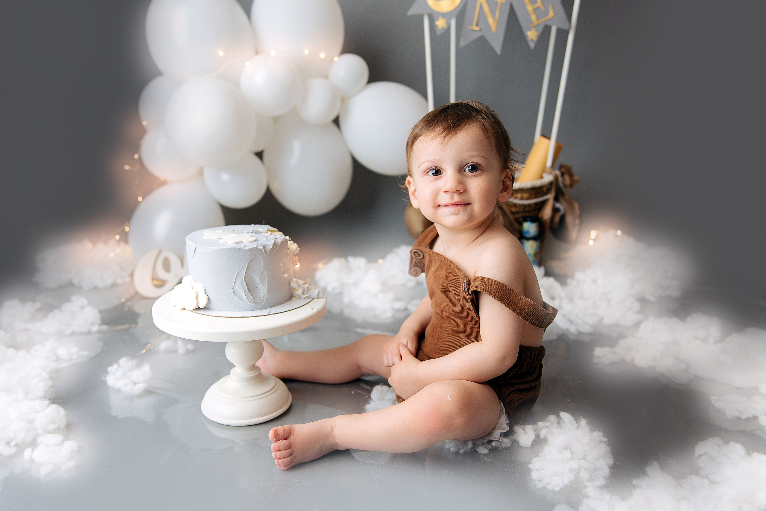 Праздничное оформление. Фотограф беременности, новорожденных Москва. годики под ключ