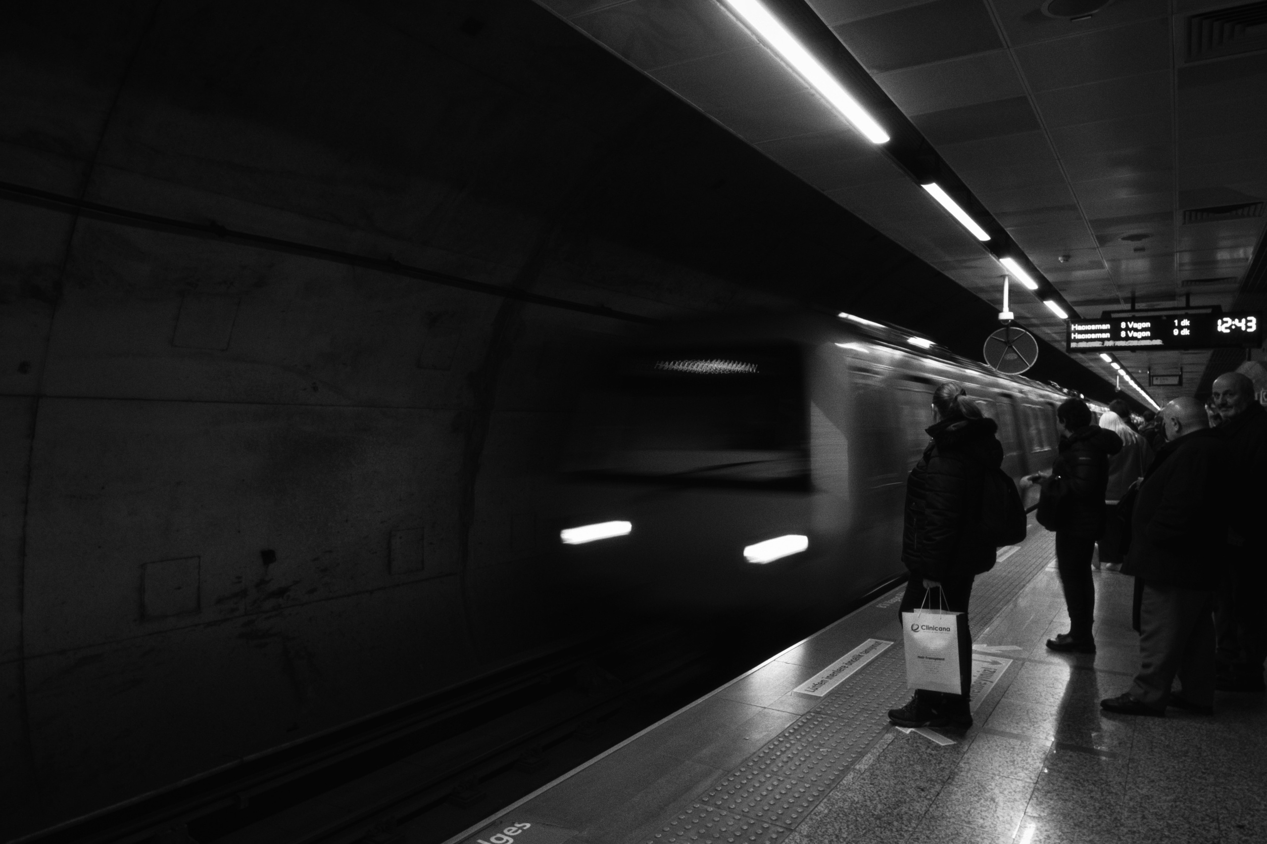 Beyoğlu x Karakoy, Istanbul / Türkey AW26. Фотограф Юрин Евгений