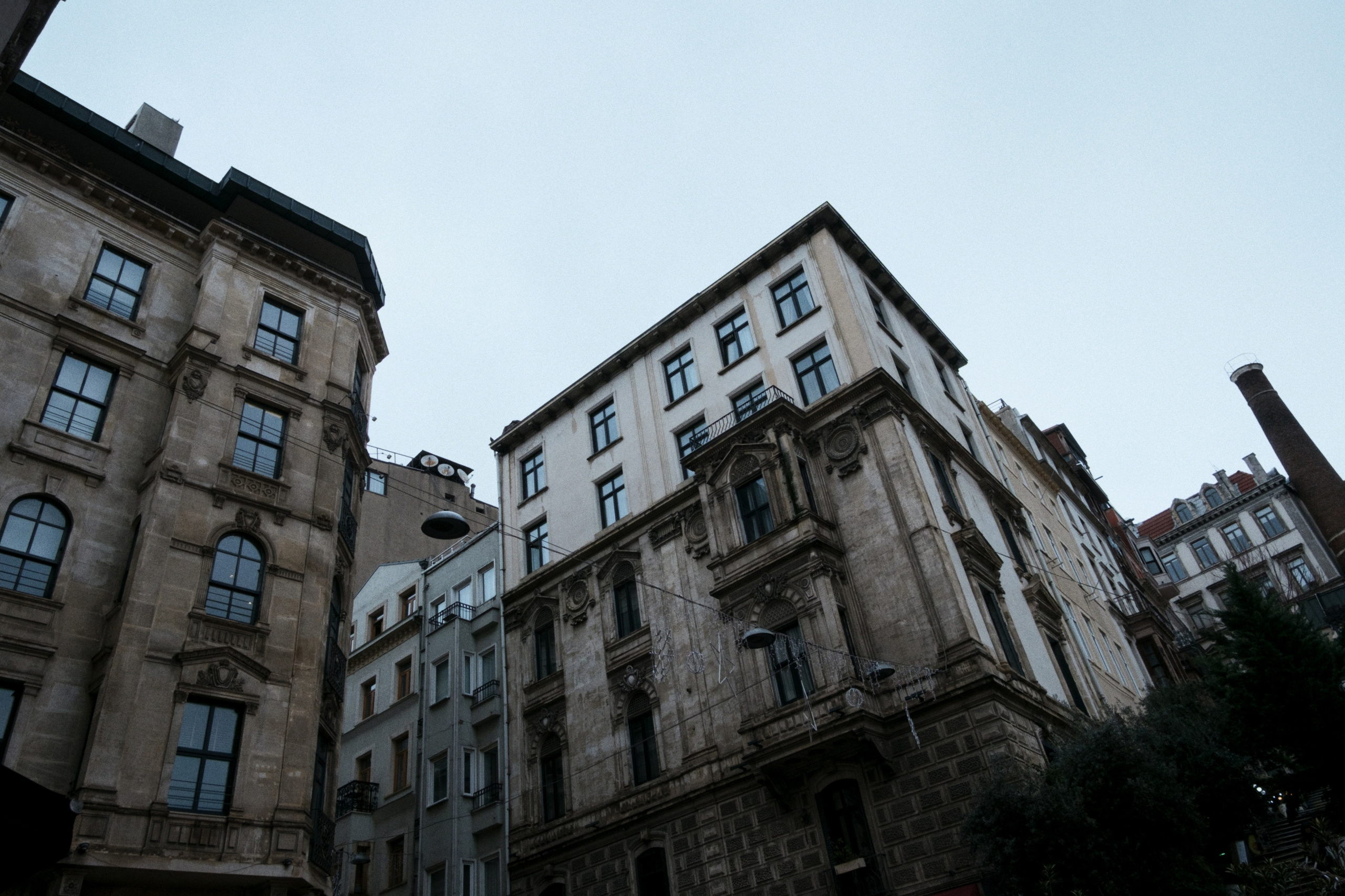 Beyoğlu x Karakoy, Istanbul / Türkey AW26. Фотограф Юрин Евгений