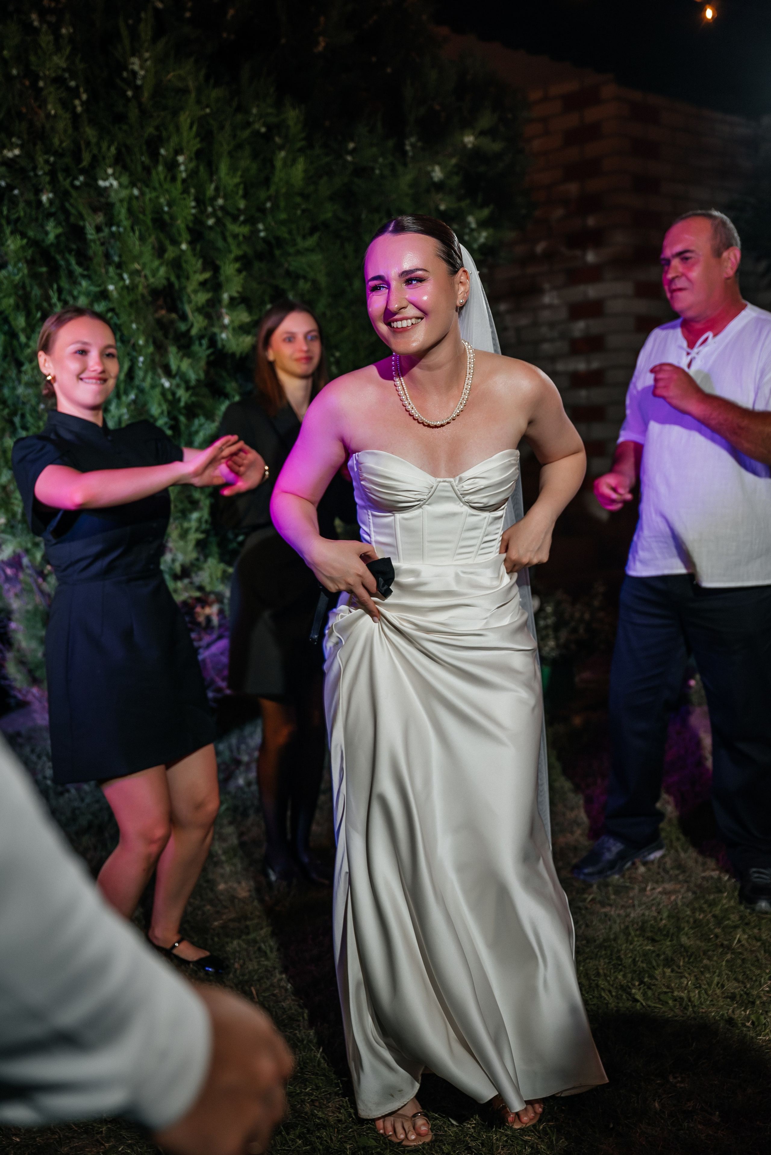 «Свадьба Даши и Артема». Школьный фотограф в Валуйках. Фотосессии для выпускников и изготовление выпускных альбомов в городе Валуйки и в Белгородской области