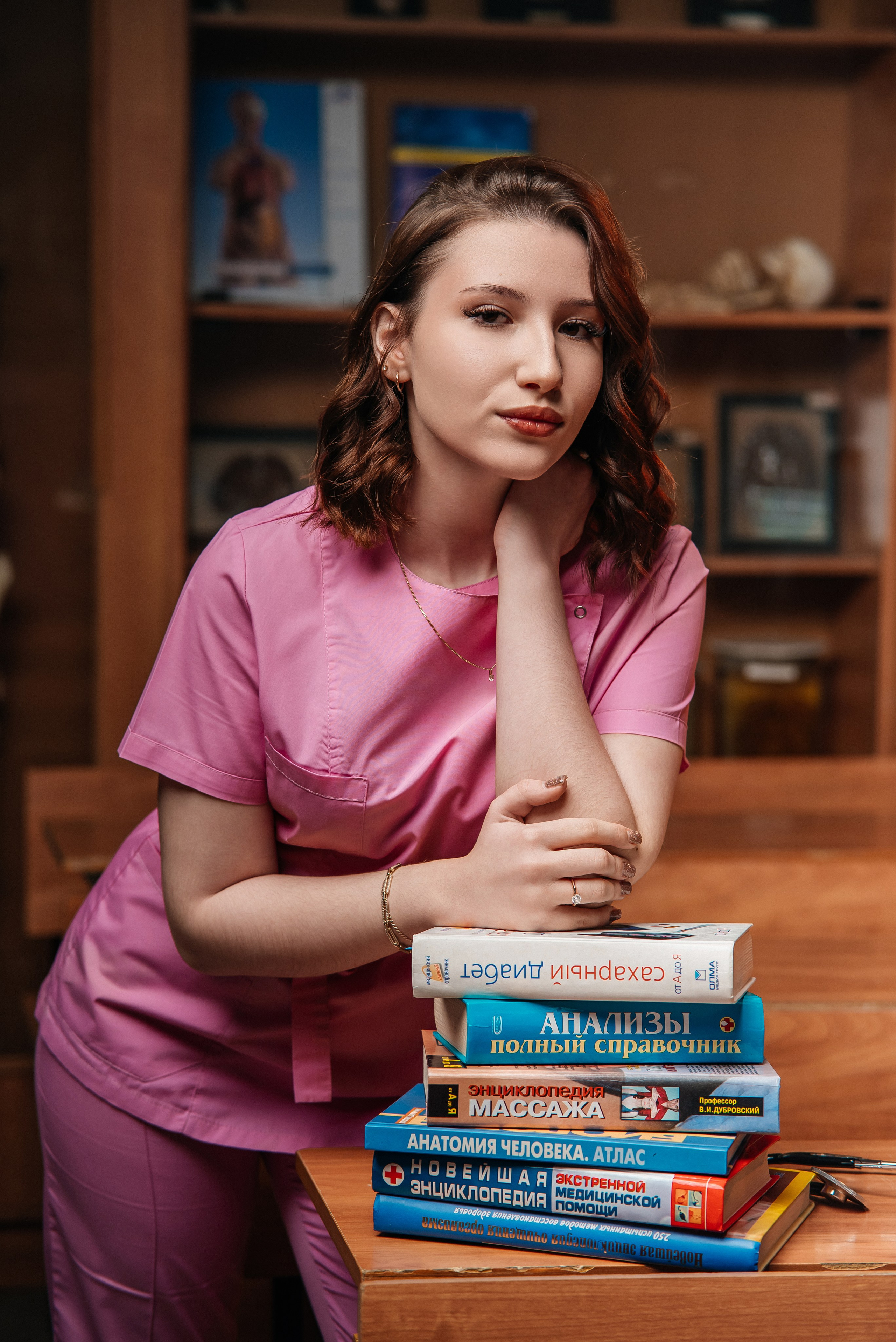 Портреты. Школьный фотограф в Валуйках. Фотосессии для выпускников и изготовление выпускных альбомов в городе Валуйки и в Белгородской области