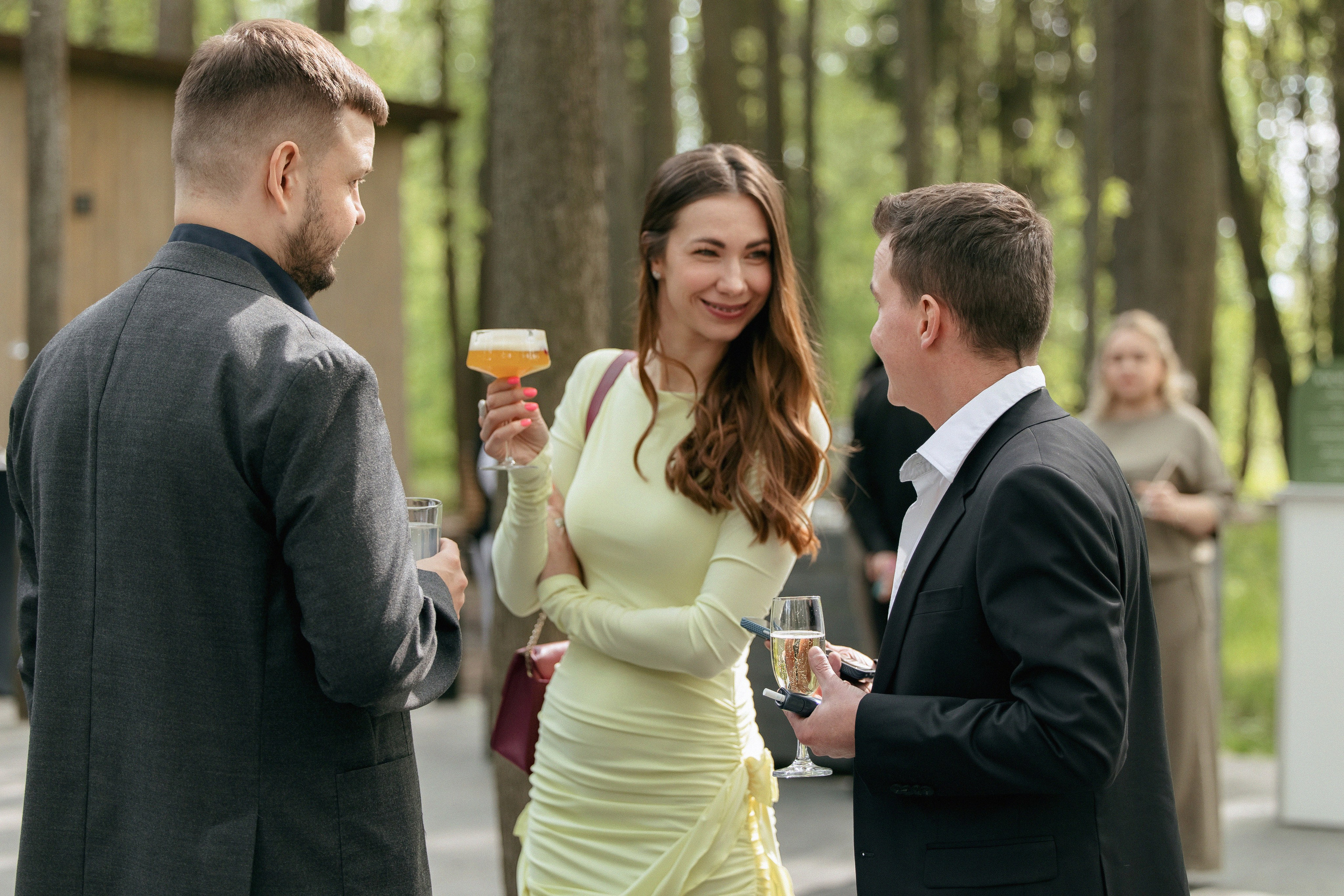 ЛЕС Event House выездная регистрация и свадебный банкет на площадке ЛЕС. Свадебный фотограф Москва