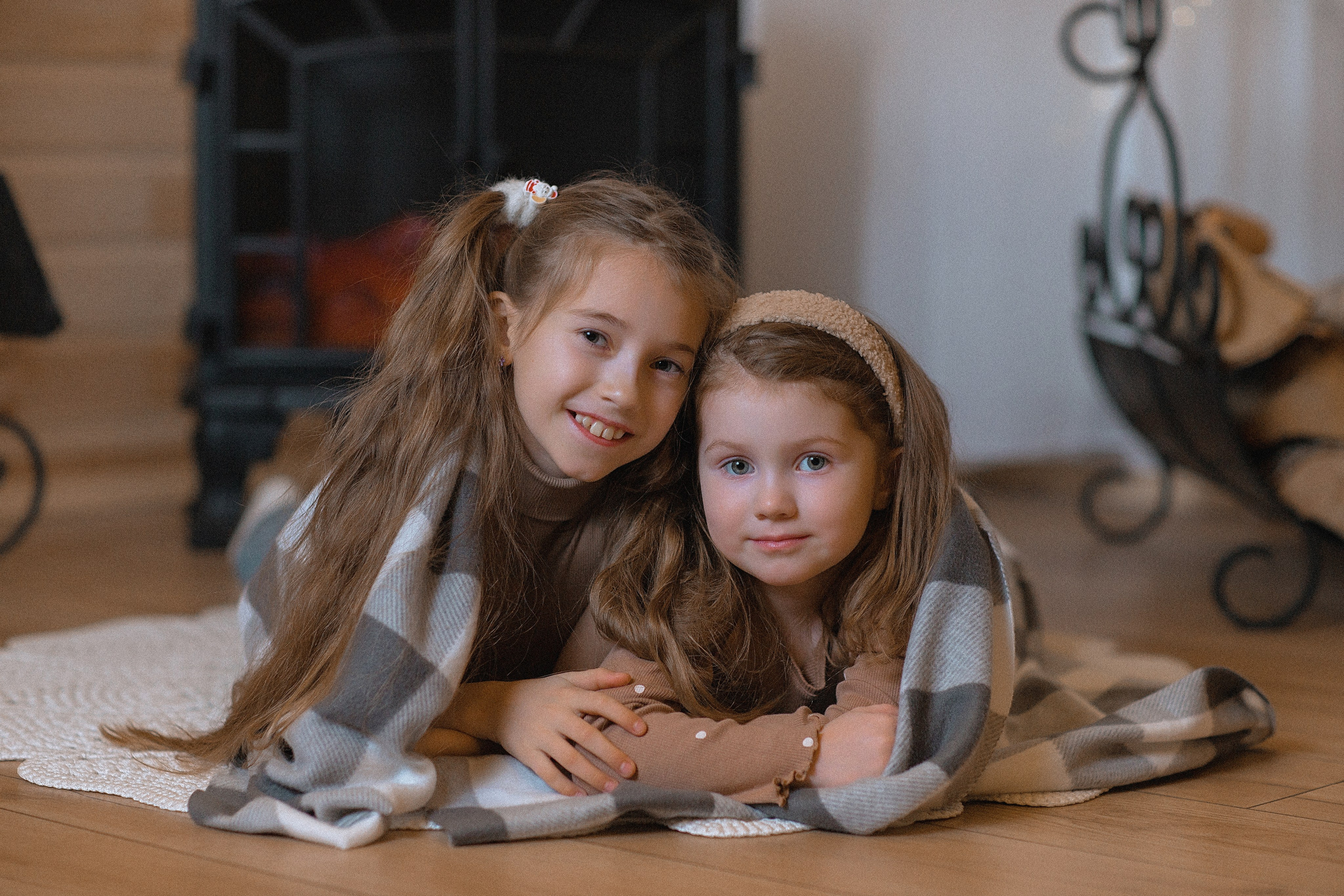 Две сестренки. Photographer Helen Shabalina