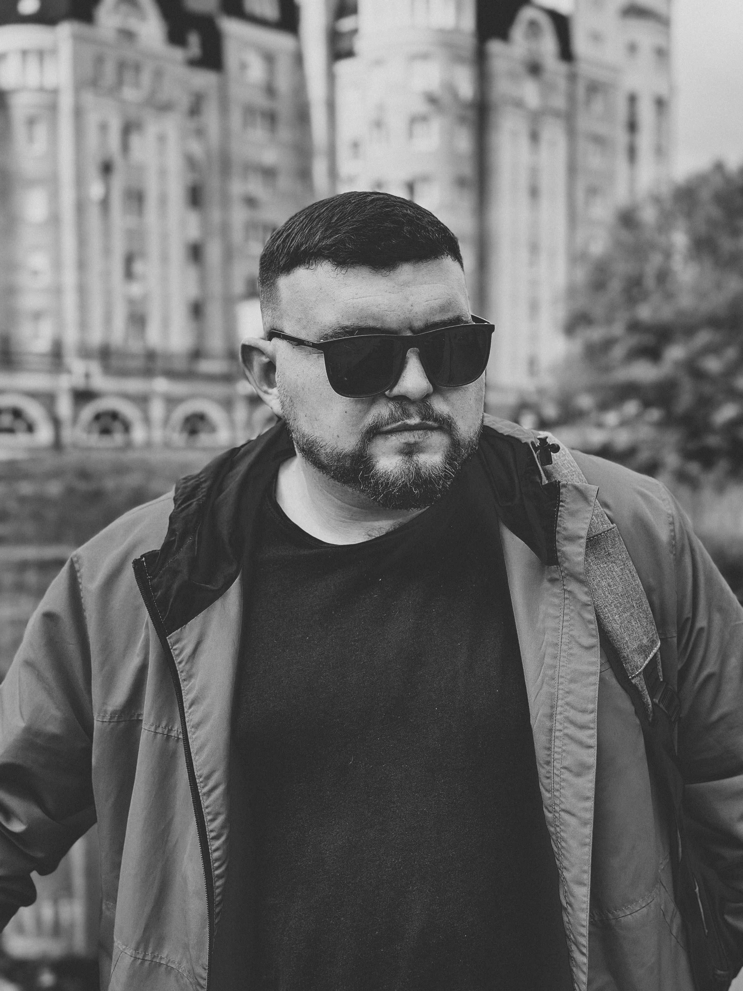 Брутальная ЧБ фотосессия Даниила. Твой фотограф и видеограф в Тюмени — Сергей Бизин