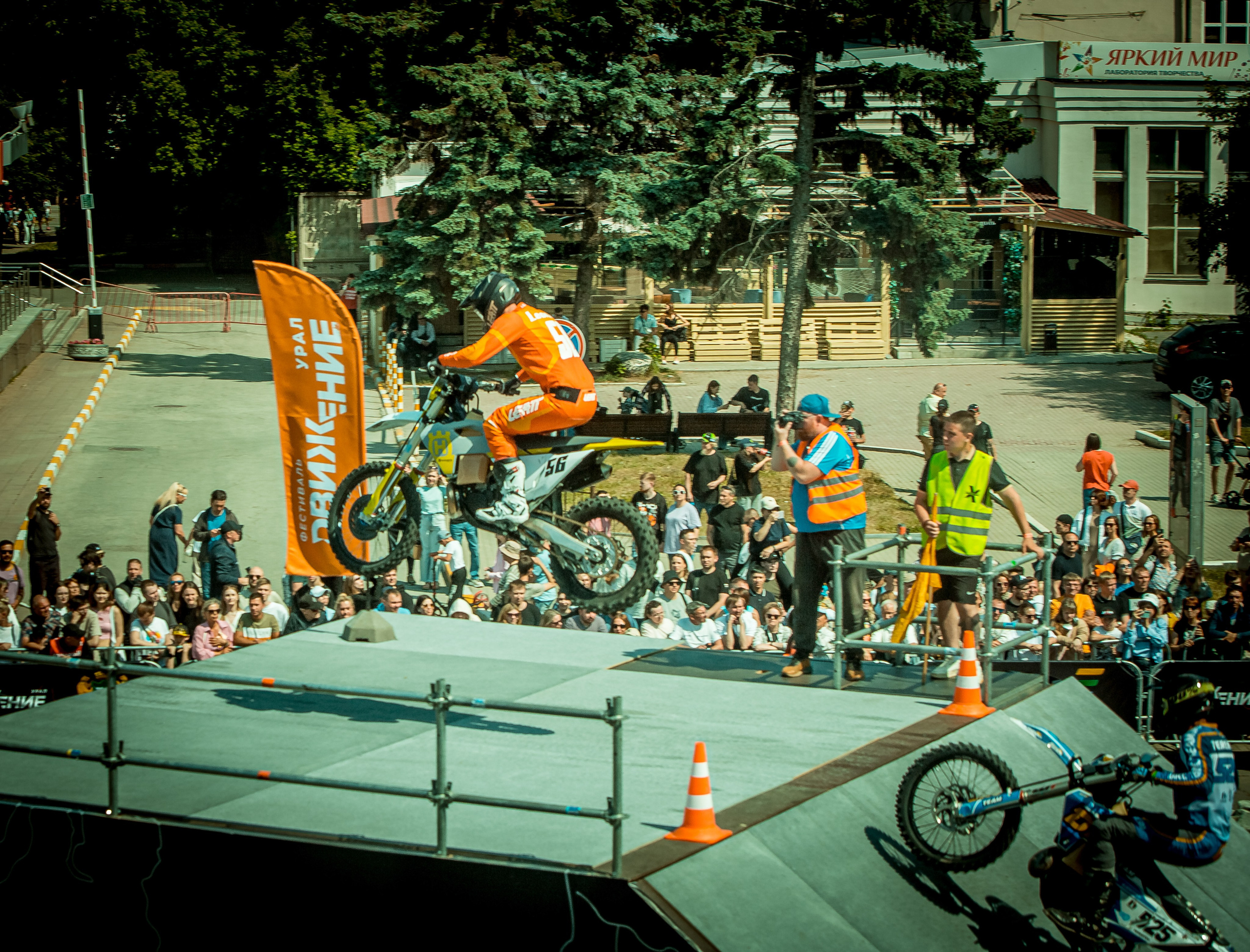 АВТОСПОРТ/МОТОСПОРТ. Фотограф для маркетплейсов Михаил Бове