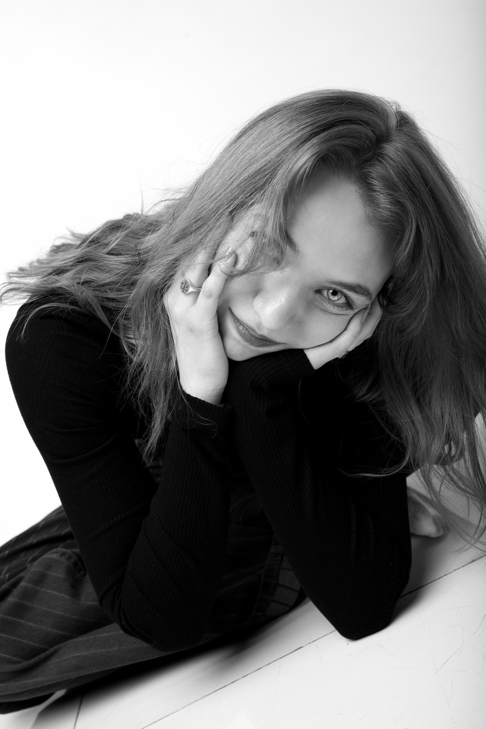 Даша. Студийная классическая фотосессия