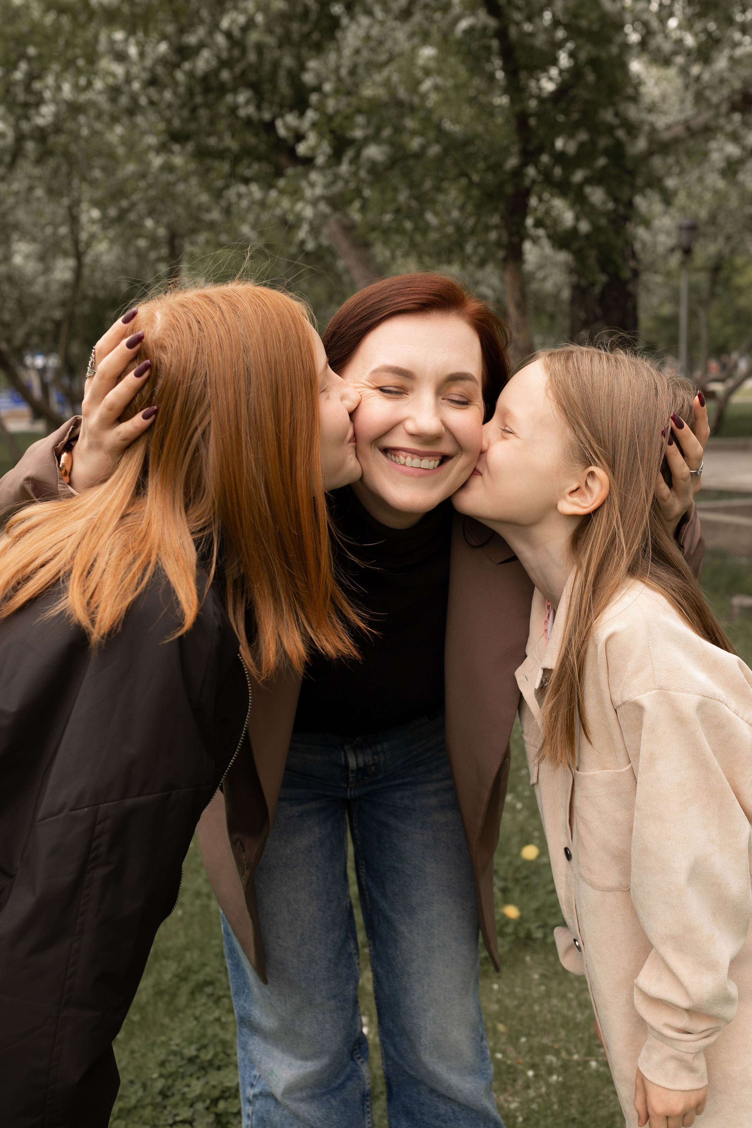 Дарья, Флора и Александра. Семейный и женский фотограф, стильный репортаж в г. Новосибирск
