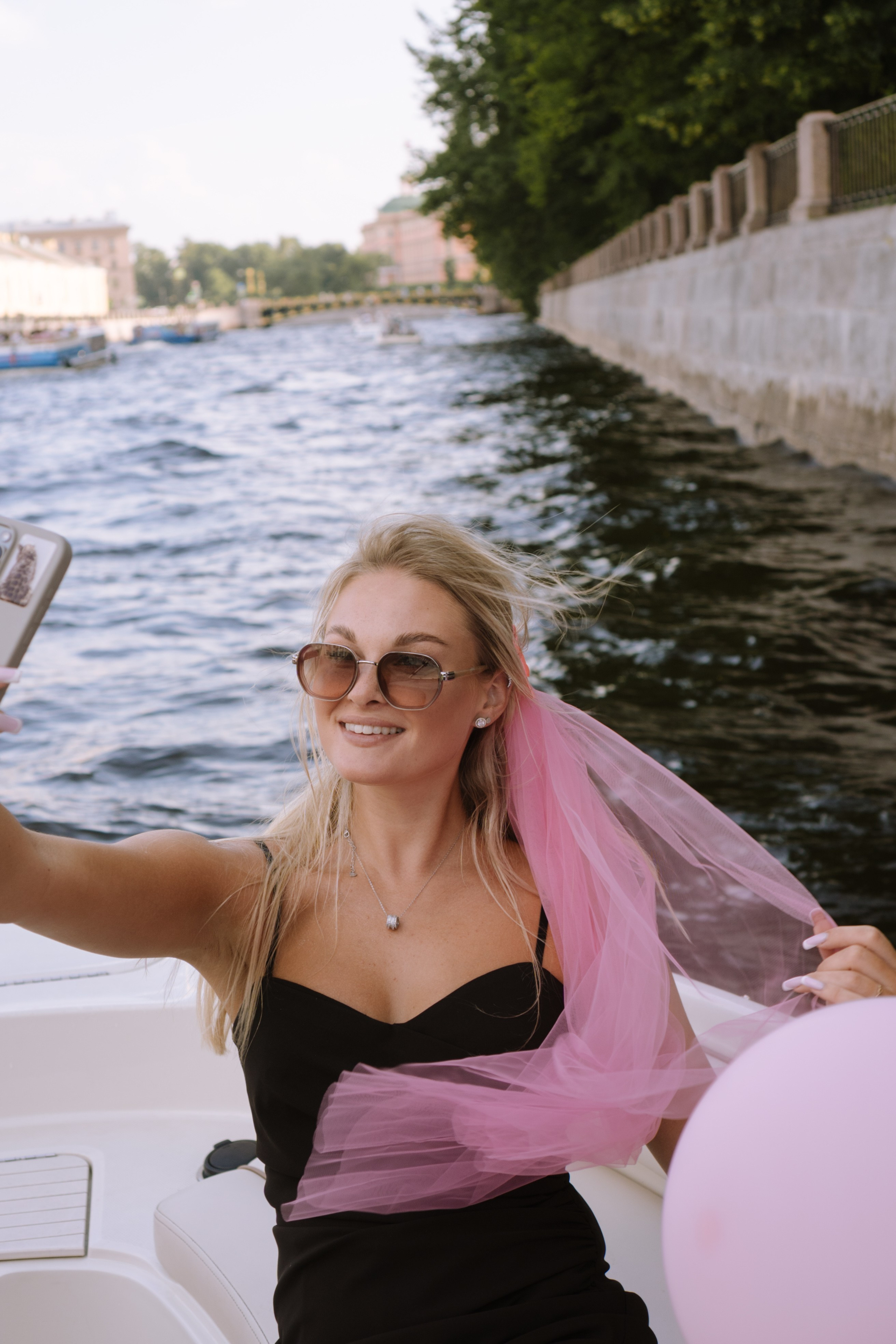 ДЕВИЧНИК НА КАТЕРЕ. Профессиональный фотограф, Санкт-Петербург — Виктория Богомолова