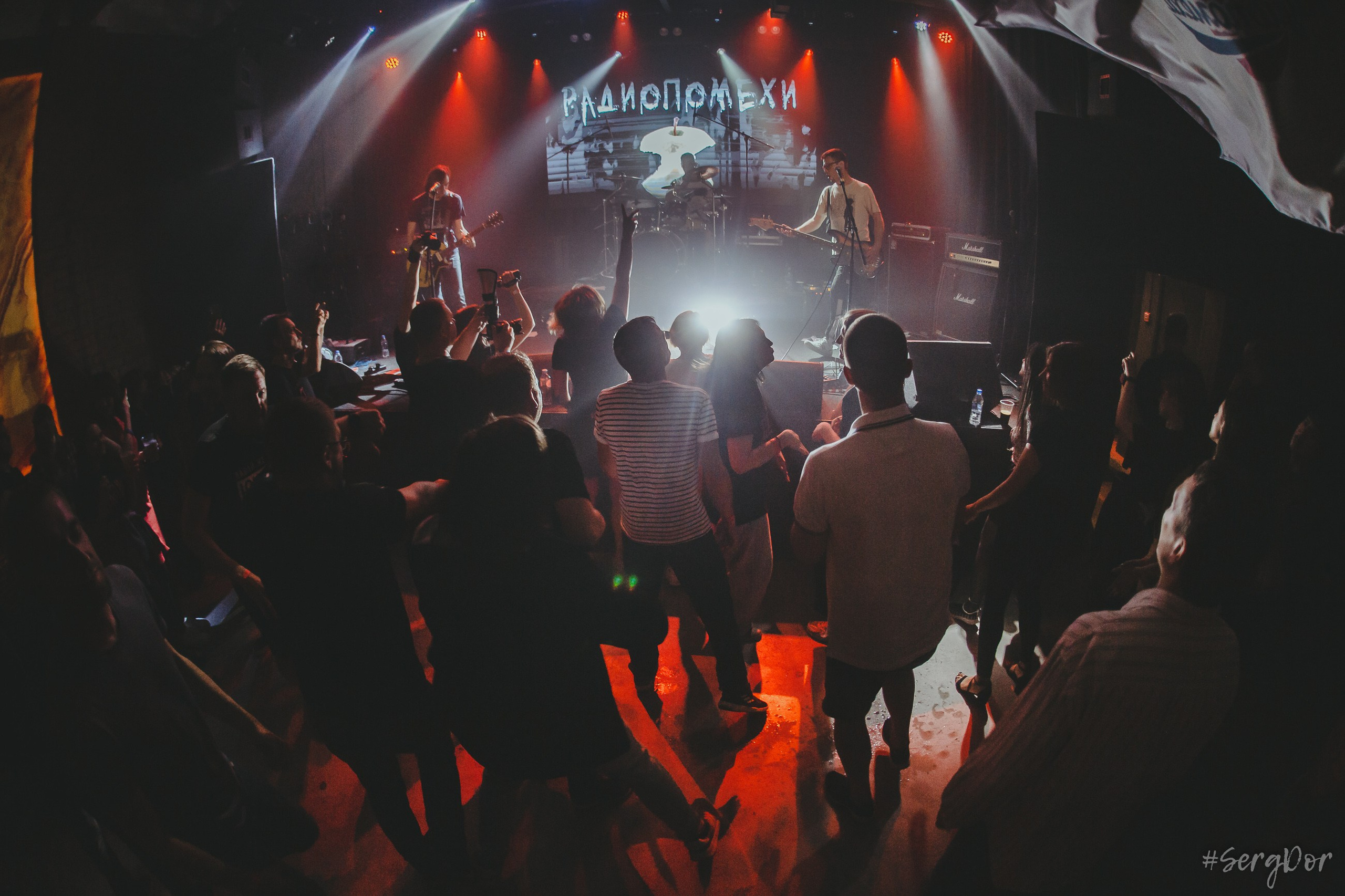 Радиопомехи, Серёга Рудаков, культурный центр Сердце, Шум Земли, концерт, флаги, Санкт-Петербург, СПб, 22.06.2024, SergDor, 22 июня 2024 года, #SergDor