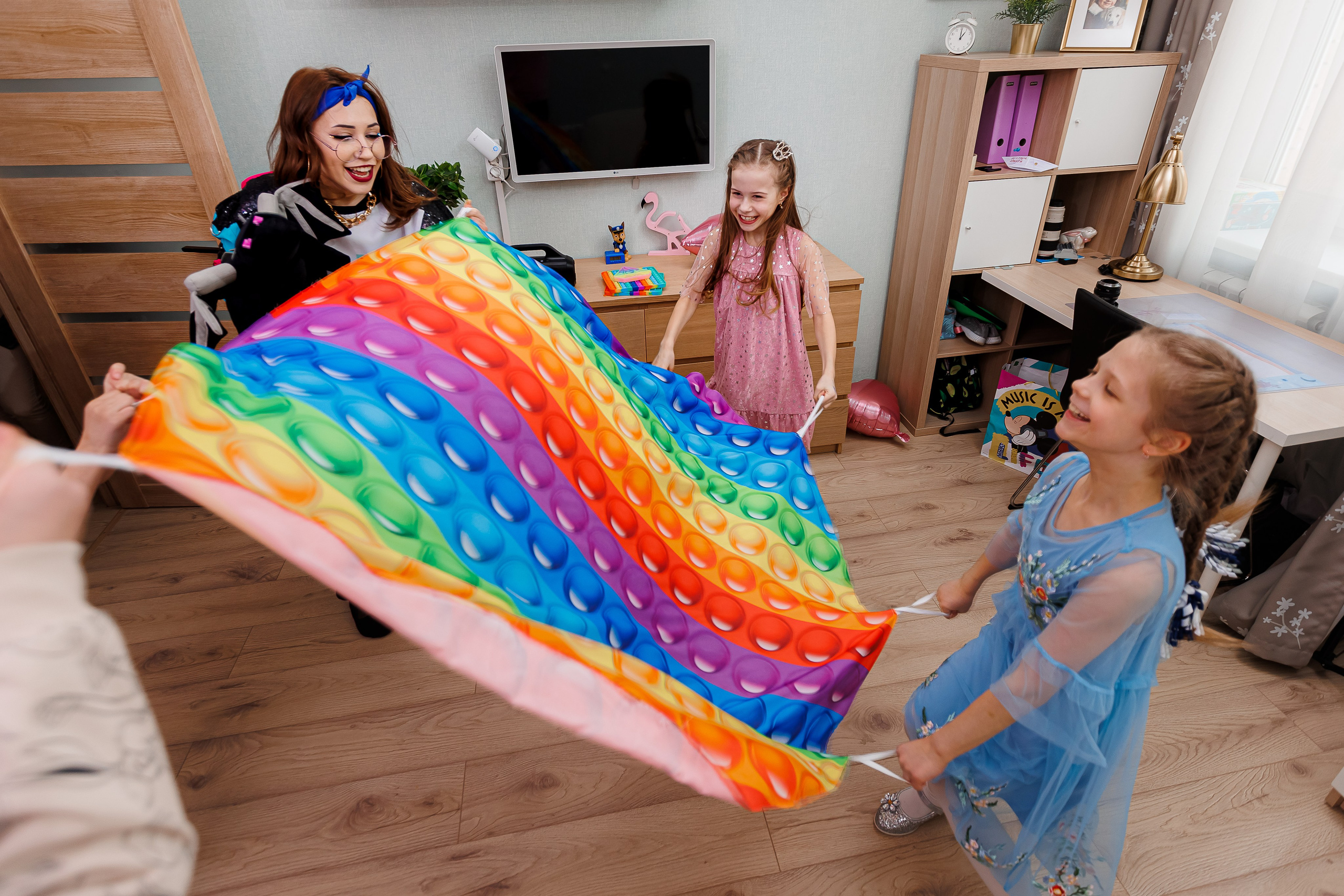 День рождения Вики. Съёмка дома. Семейный и детский фотограф Комина Елена, Власиха, Одинцово