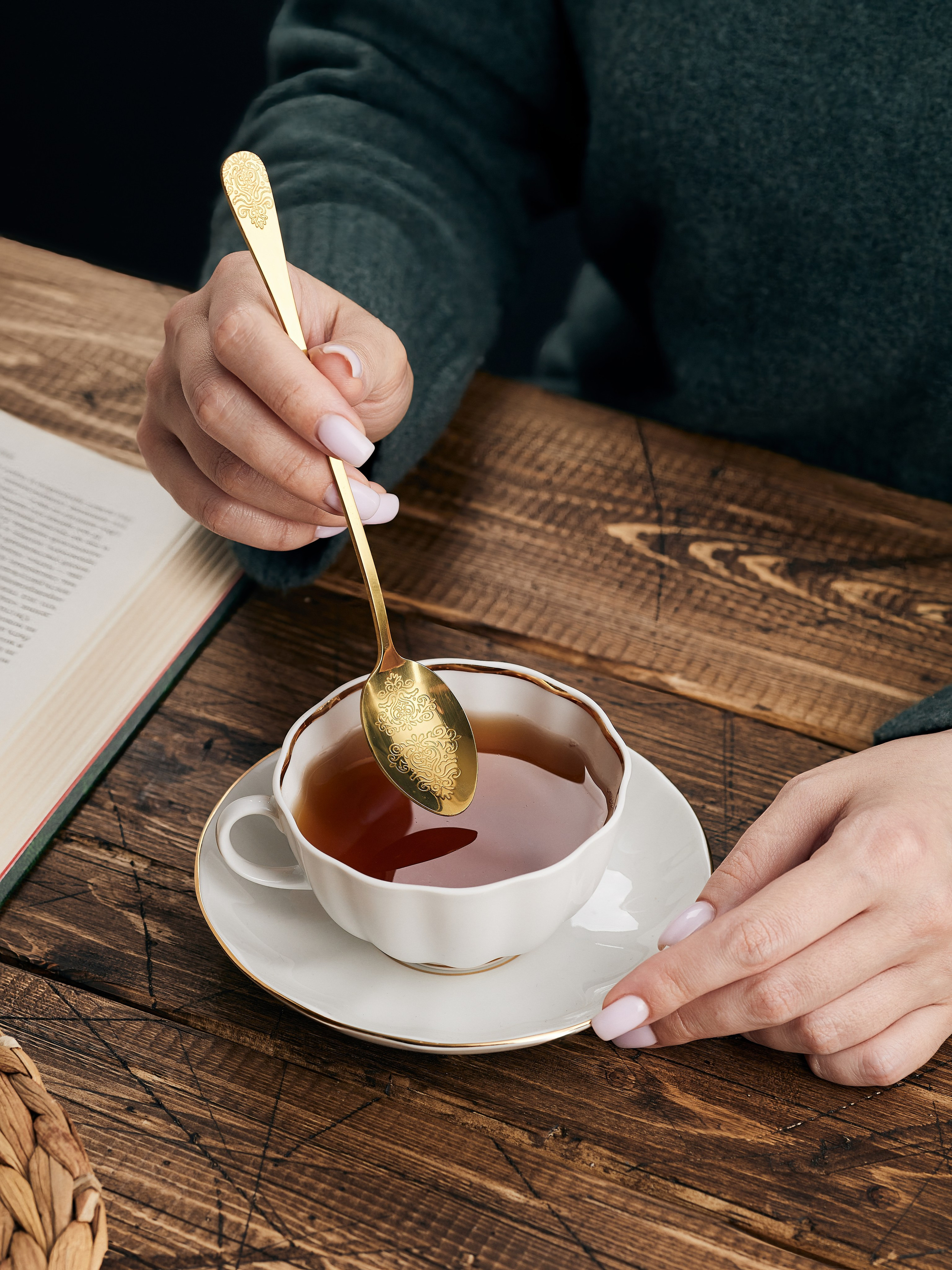 Столовые приборы. Уютная студия предметной съемки для маркетплейсов в городе Москва