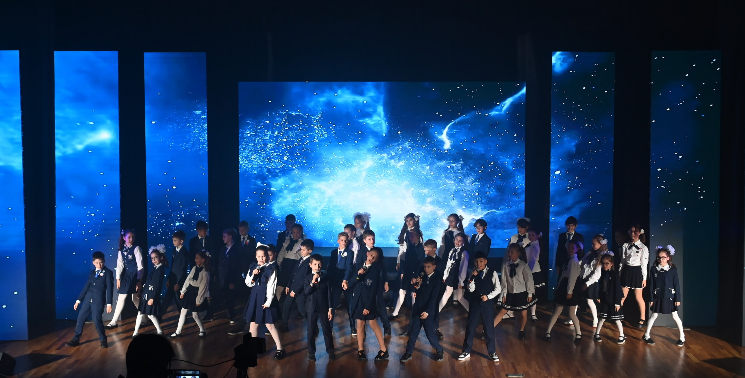 Последний Звонок в школе 1409 на Ходынке. Свадебный и семейный фотограф в Москве Ирина Гончарова