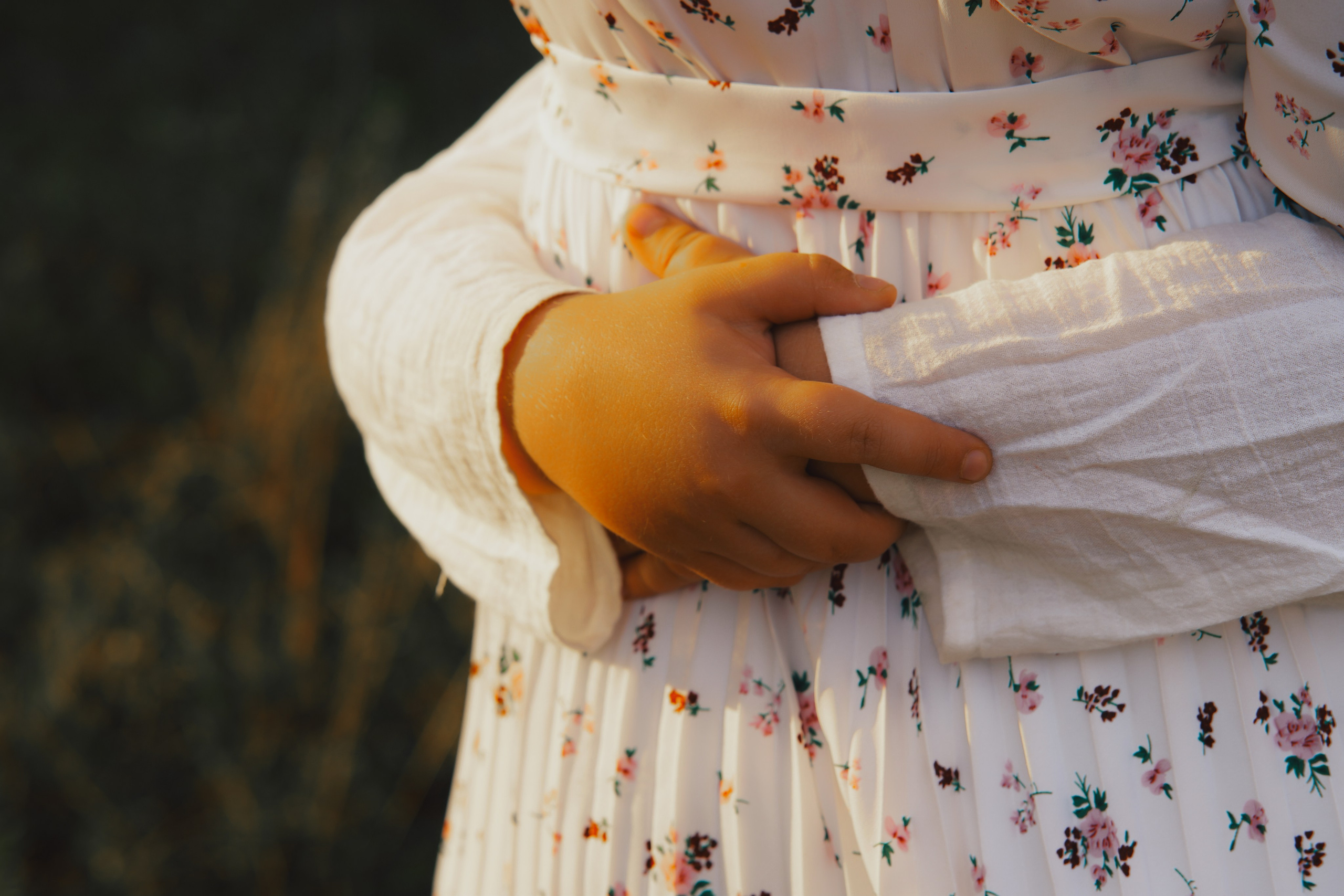 У дома. Фотограф Мария Зайчик