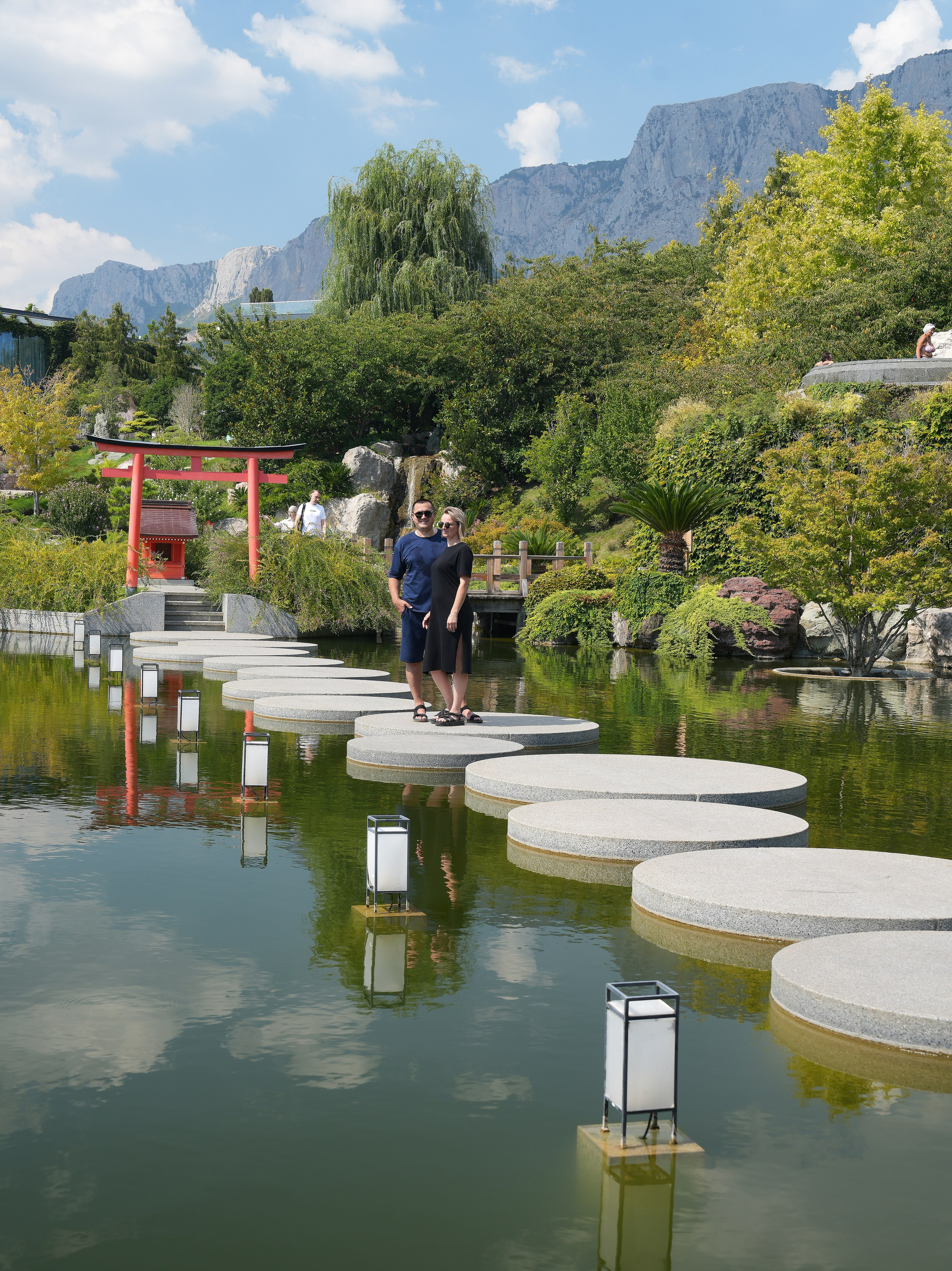 Семейная прогулка 4 человека. Свадебный фотограф Виктория Роса
