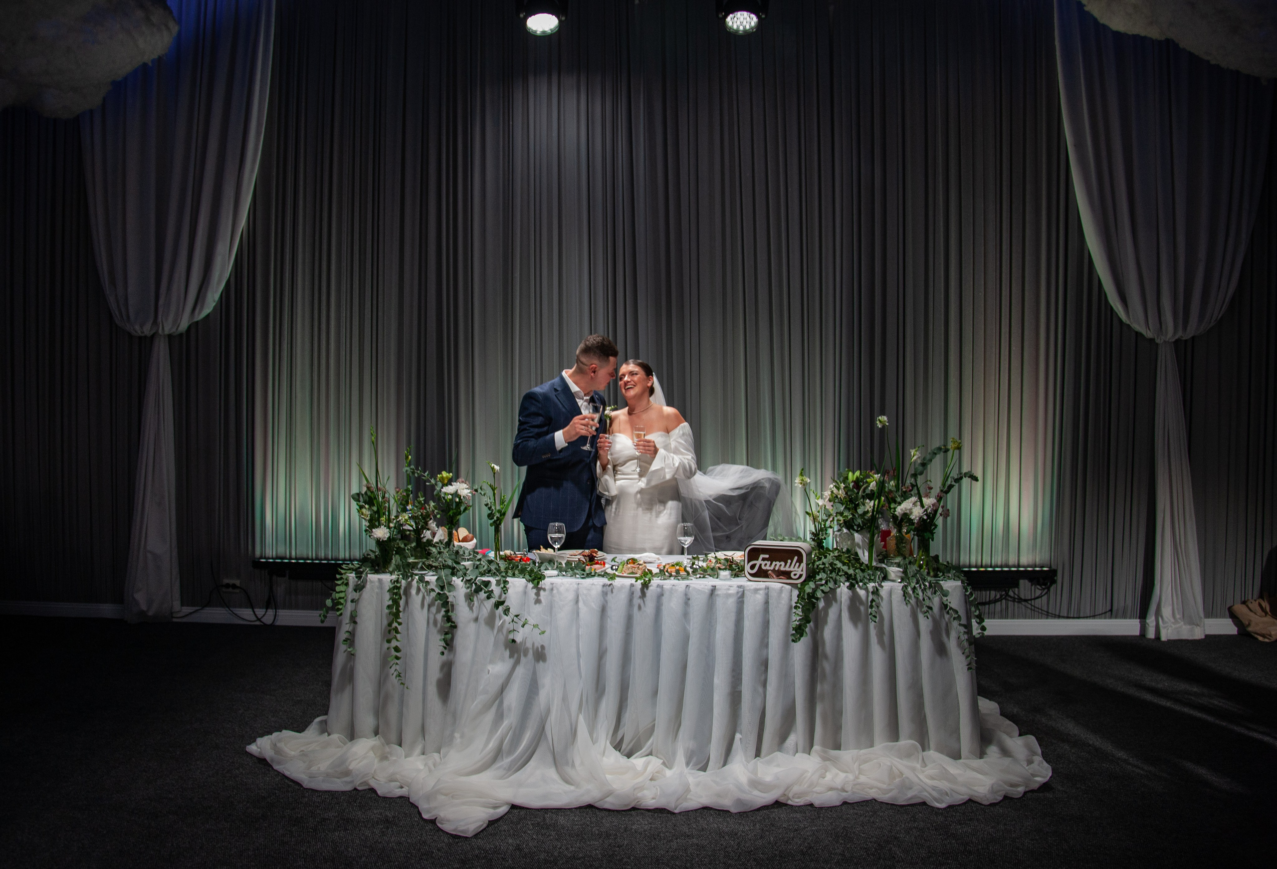 Свадебная съемка «Гуляем на все!». Репортажный, концертный фотограф в Санкт-Петербурге Эва Маркова