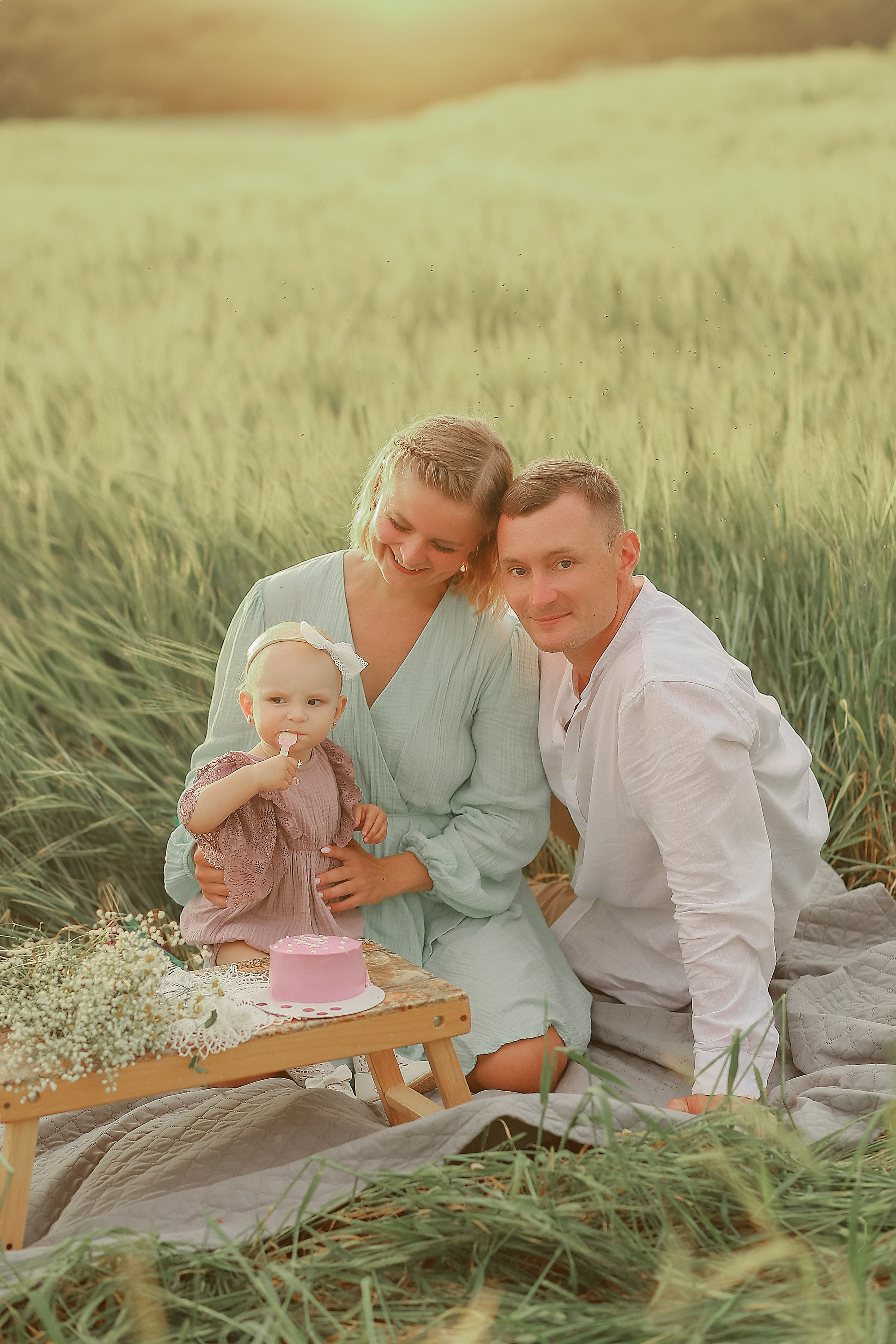 Фотосессия с Бэмби и др в поле пшеницы. Иванова Ирина Свадебный и семейный фотограф г. Уфа